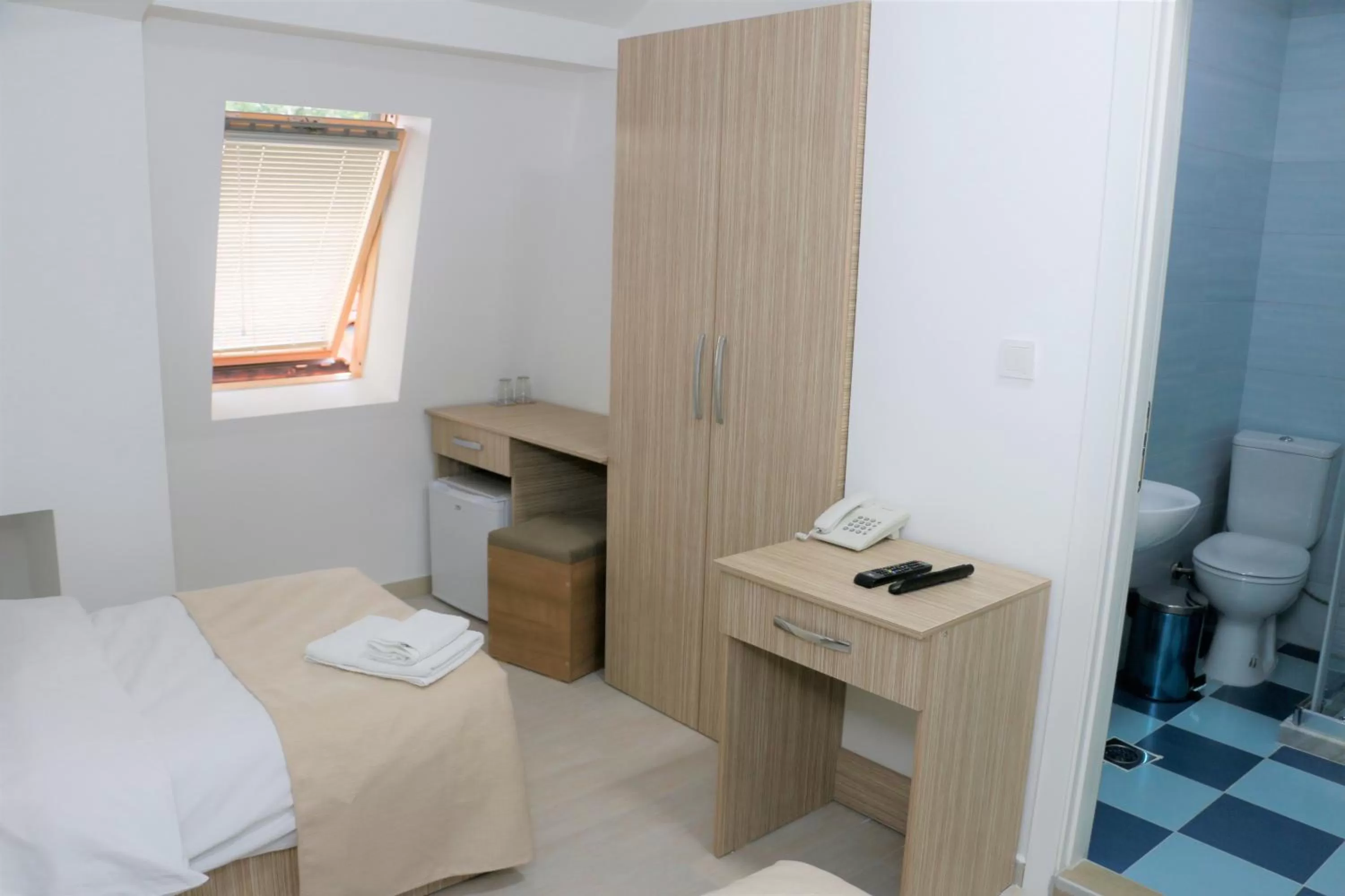 Photo of the whole room, Bed in Hotel Old Konak