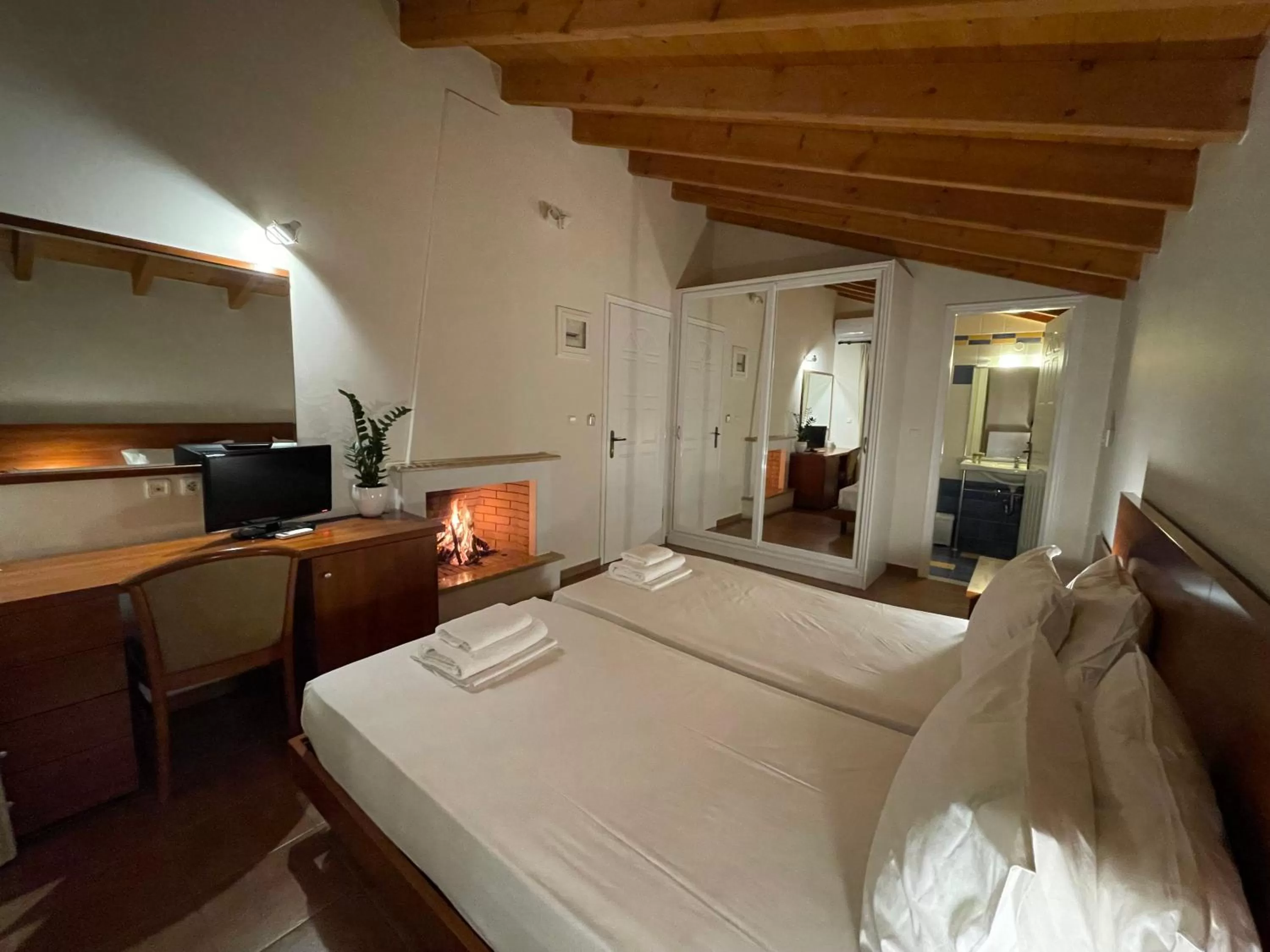 Bed in Corinthian Village