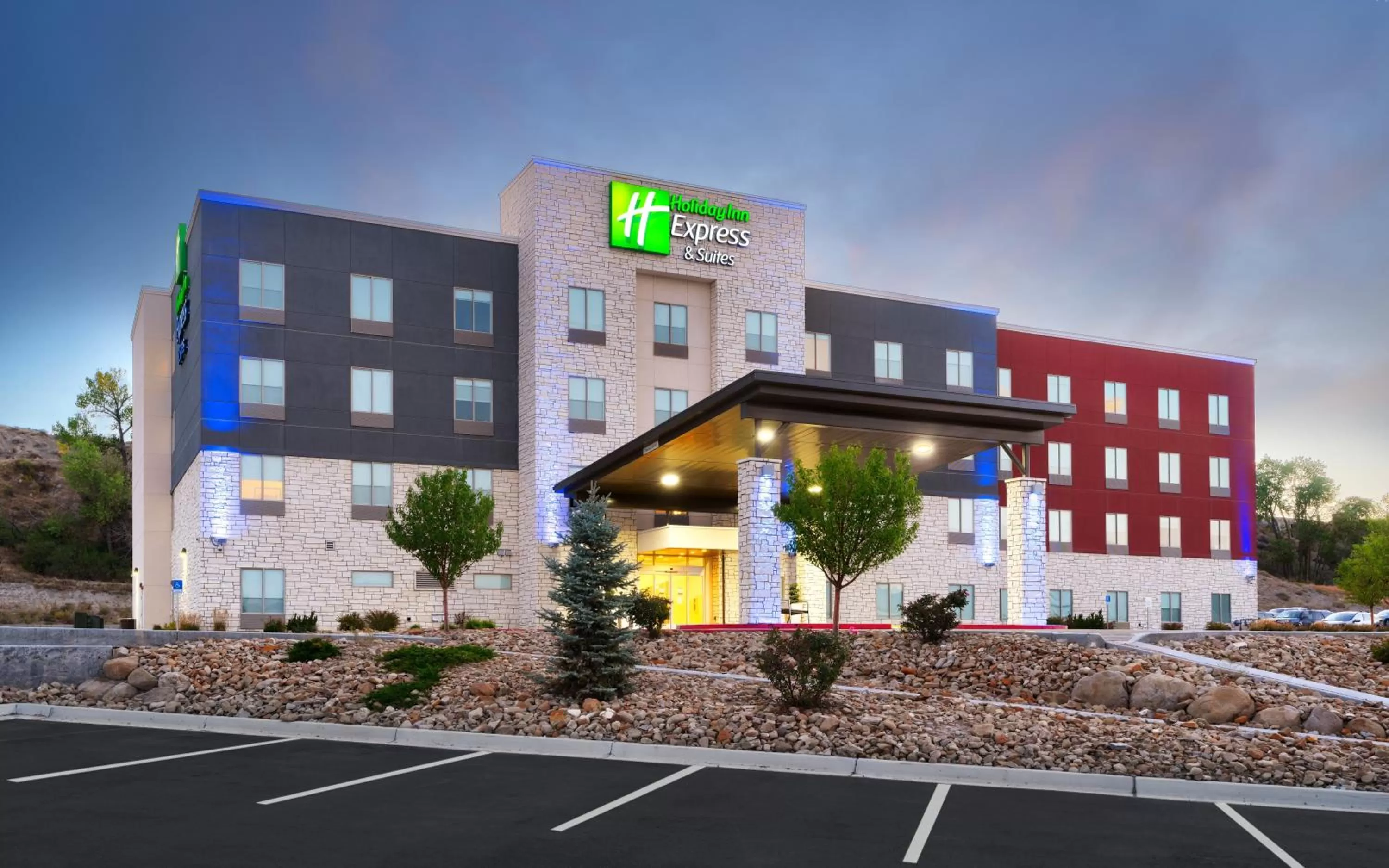 Holiday Inn Express & Suites Price by IHG