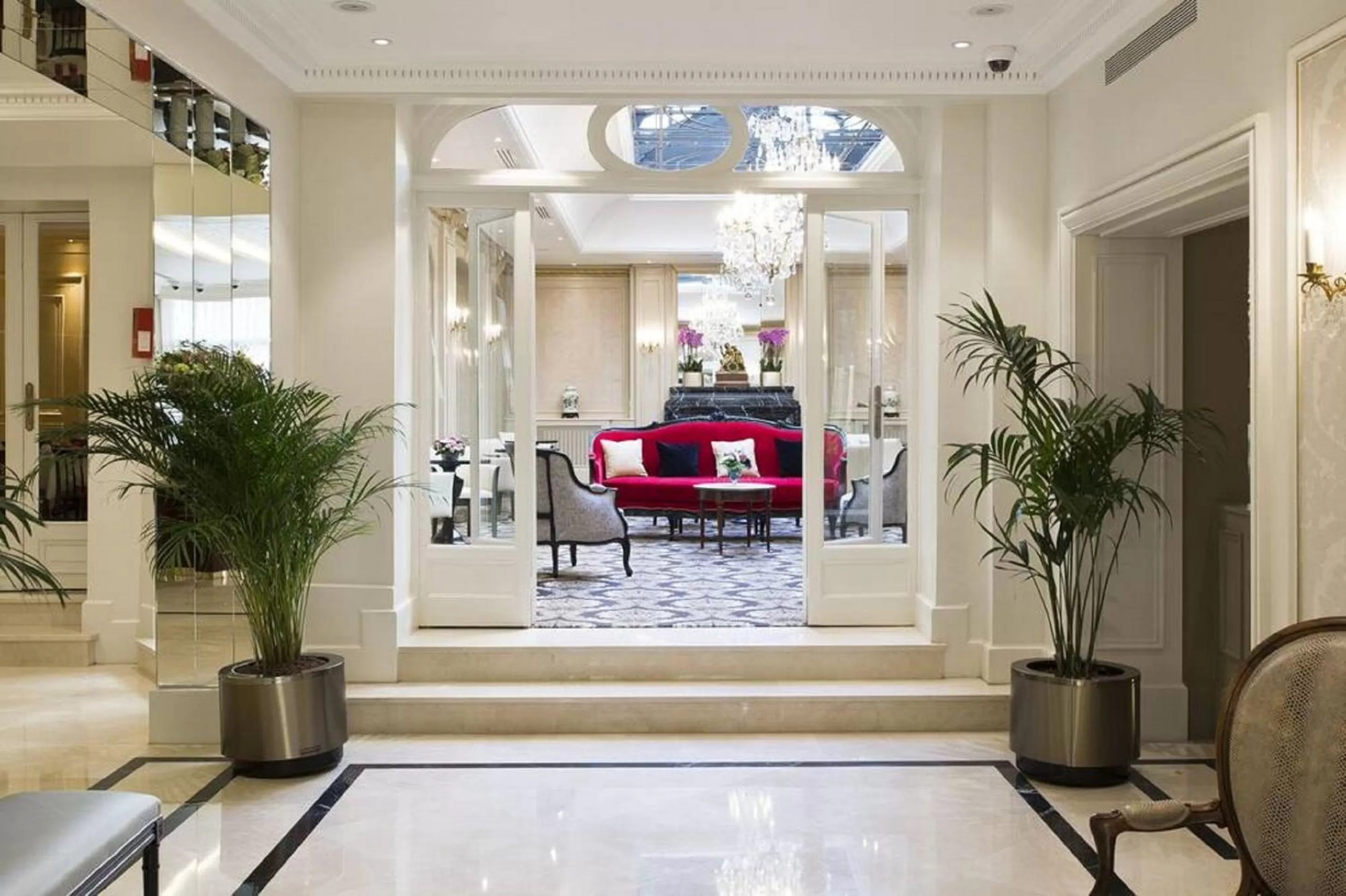 Lobby or reception in Hôtel Saint-Pétersbourg Opéra & Spa