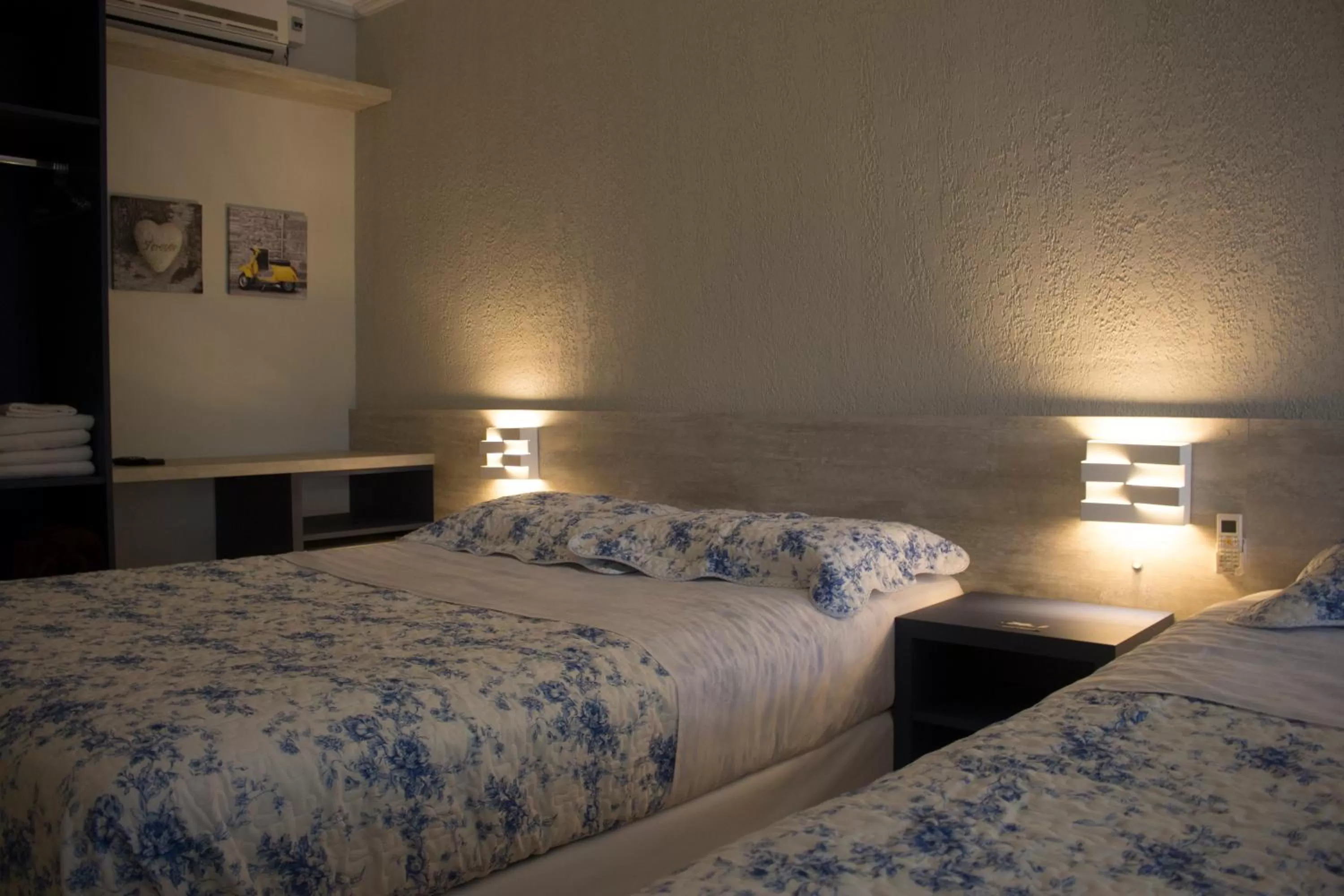 Bed in Hotel Dois Irmãos