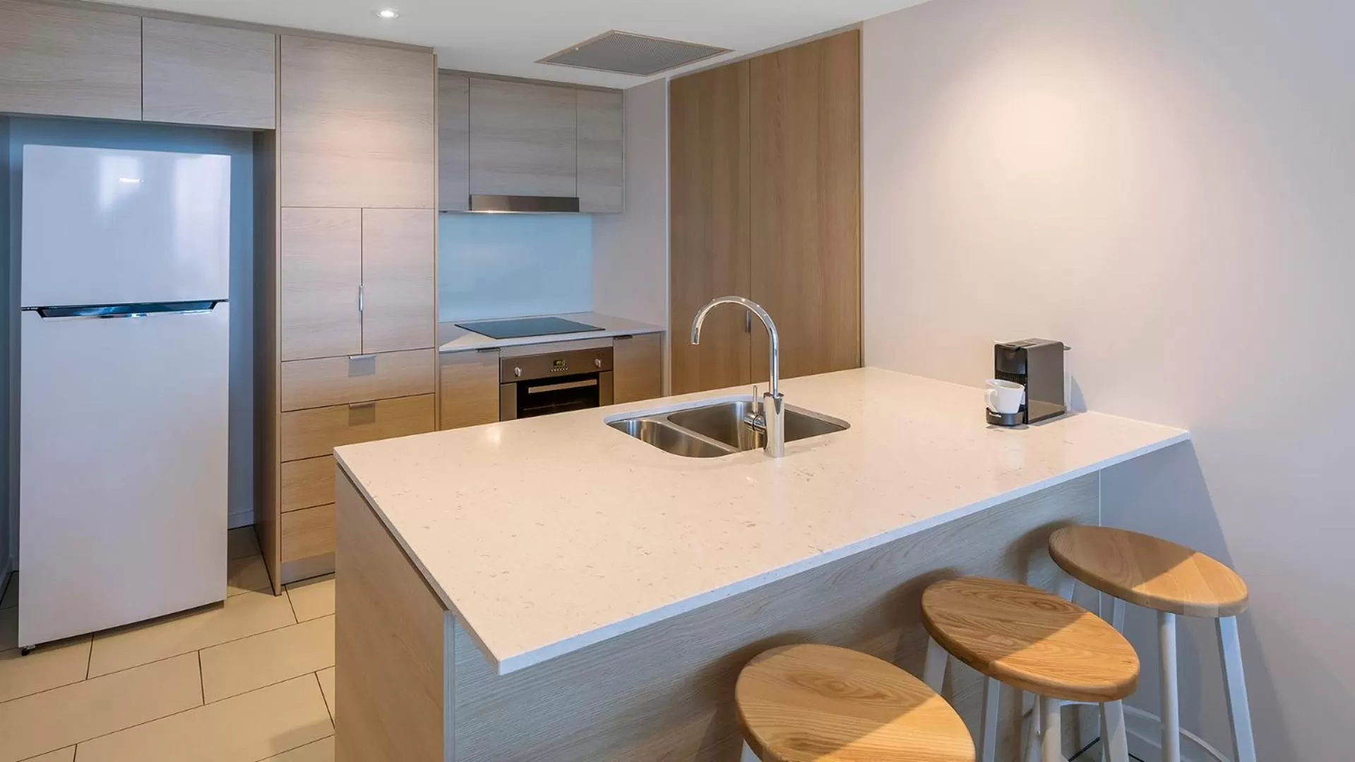 Coffee/tea facilities in Avani Broadbeach Residences