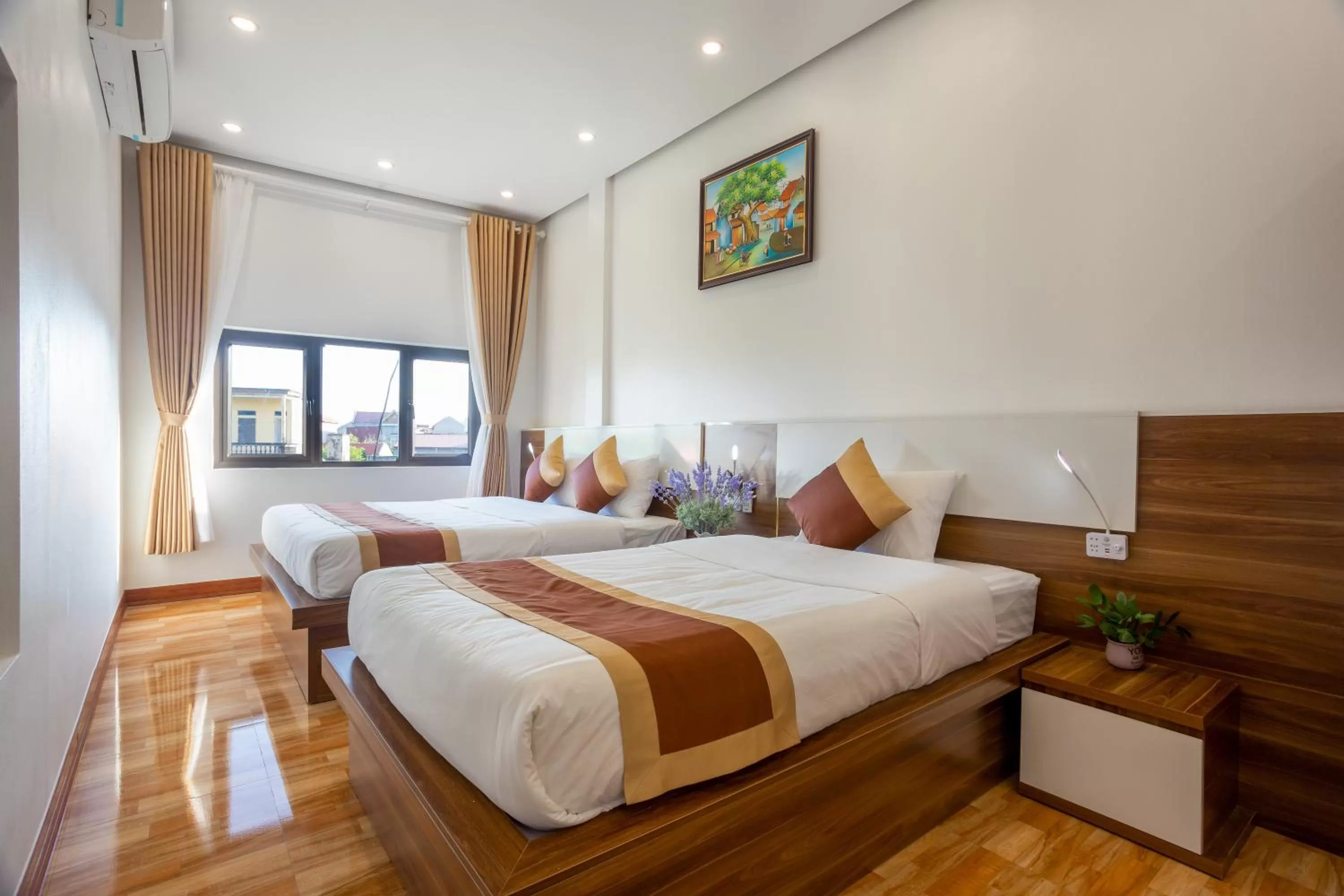 Bed in TAM COC SUNSHINE HOTEL