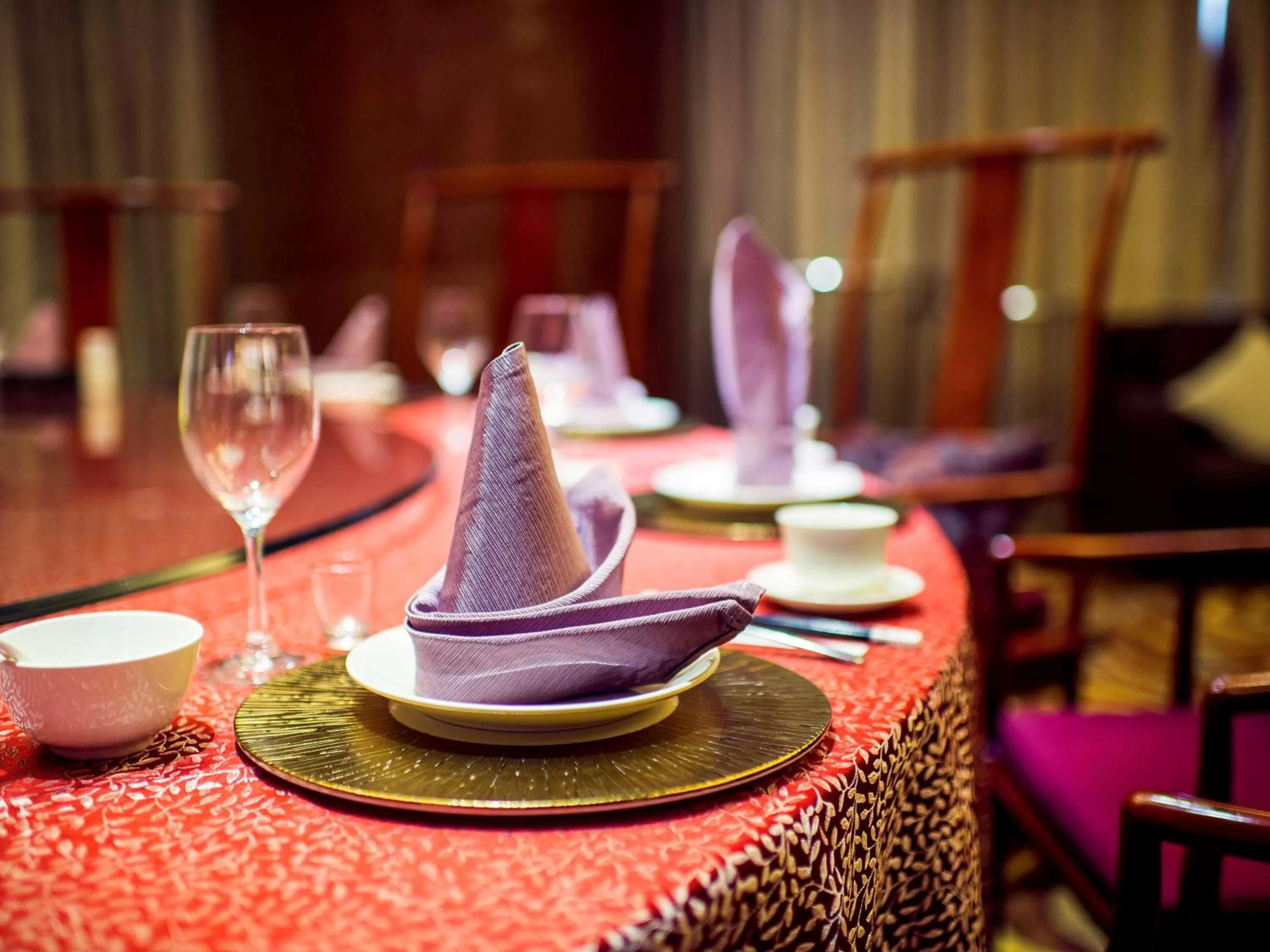 Restaurant/places to eat in Pullman Linyi Lushang