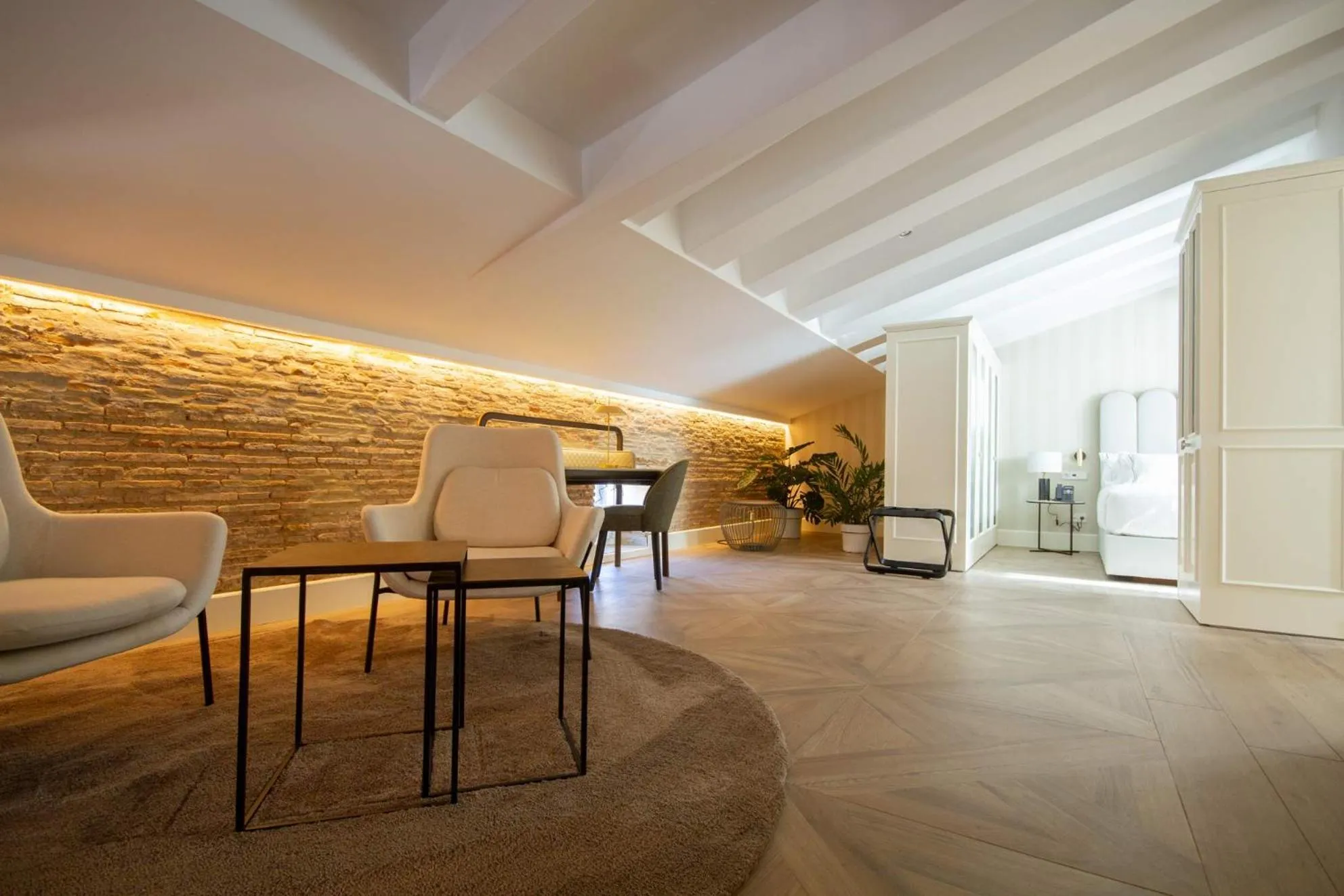 Bedroom in MYR Palacio Vallier