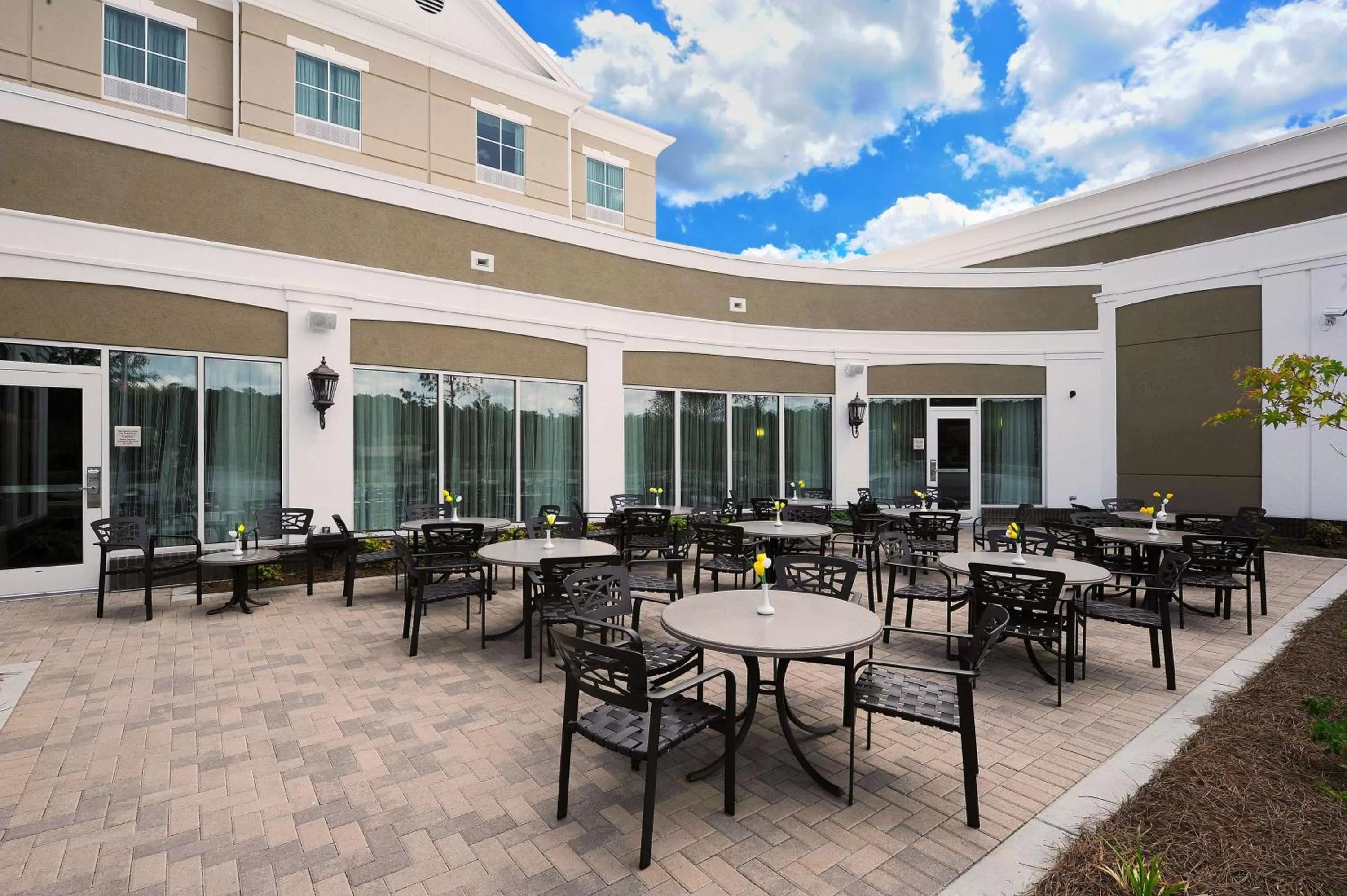 Property building in Hilton Garden Inn Columbia/Northeast