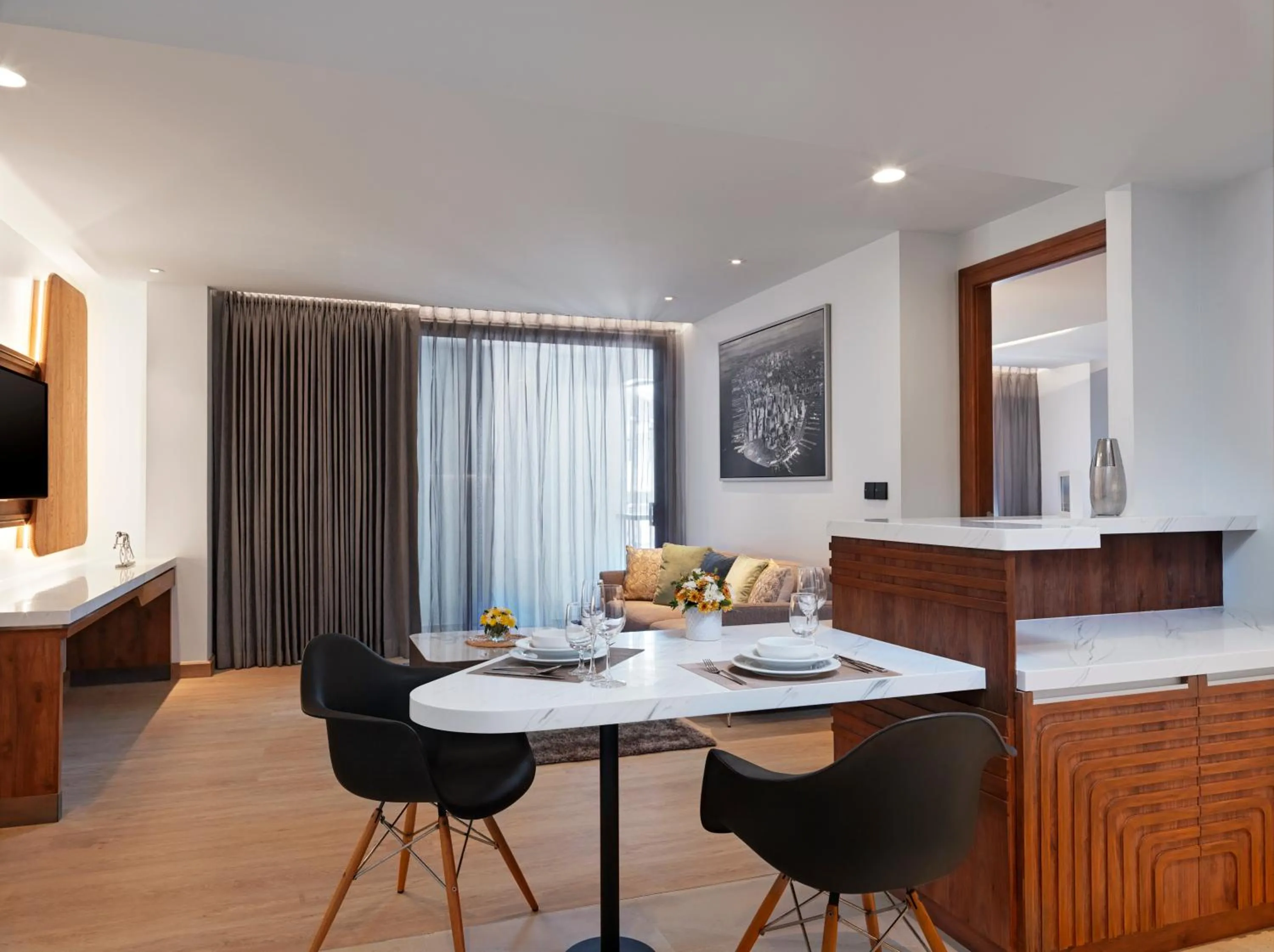 Dining area in The Oceanic Sportel Phuket - SHA Extra Plus