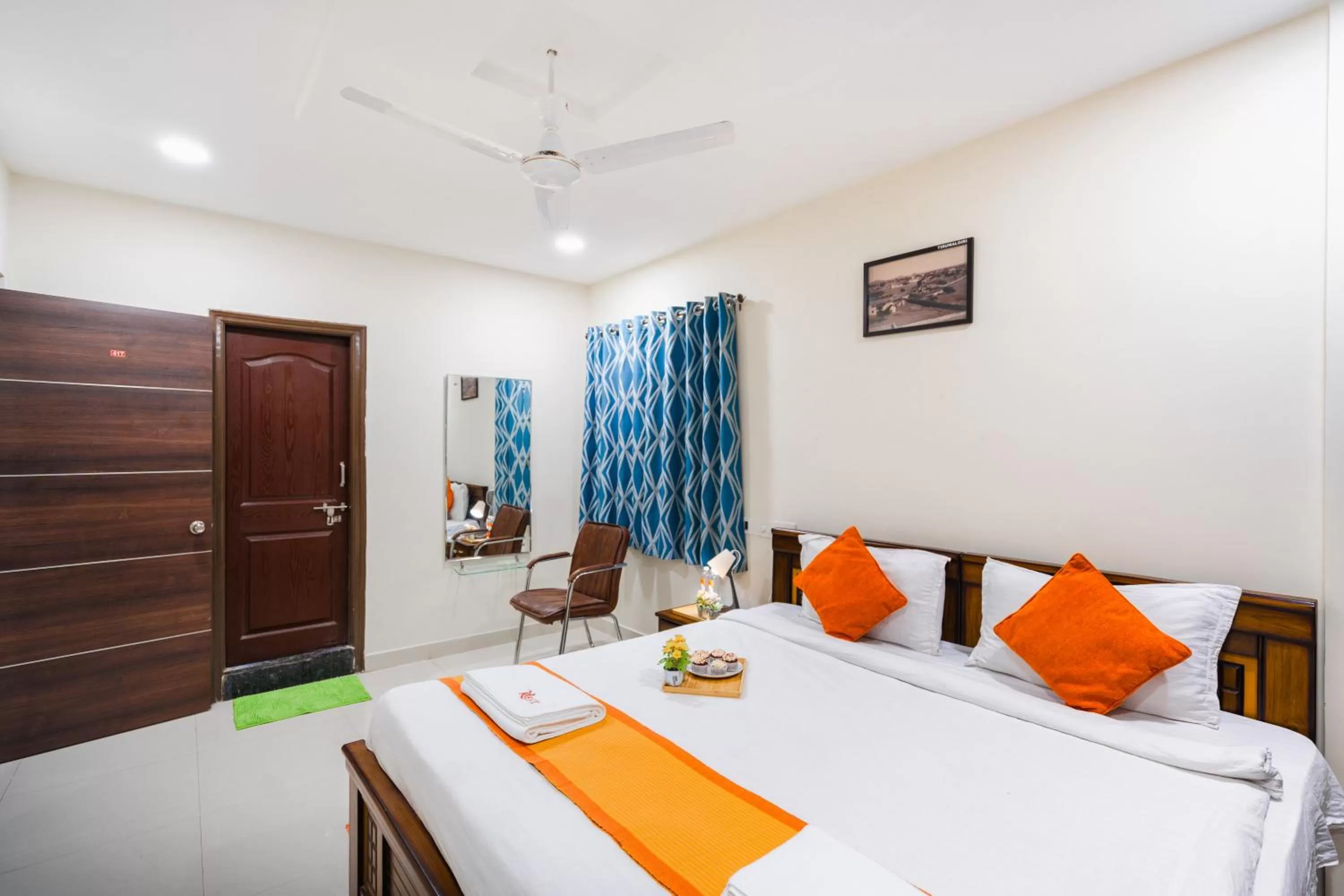 Bedroom, Bed in Hotel Voila Atnest Suites Kokapet, Business Hotel