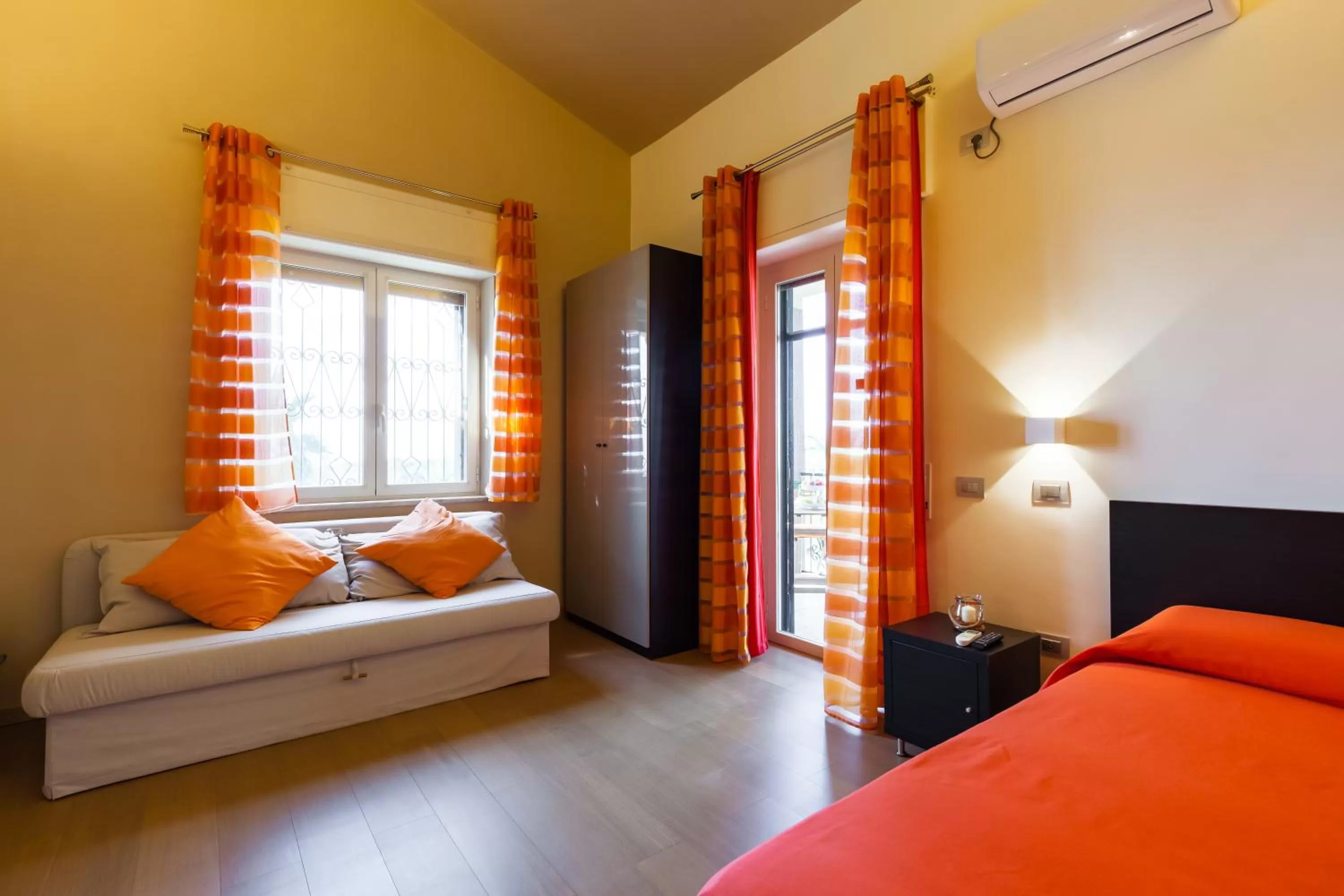 Bedroom, Bed in Villa Viuli