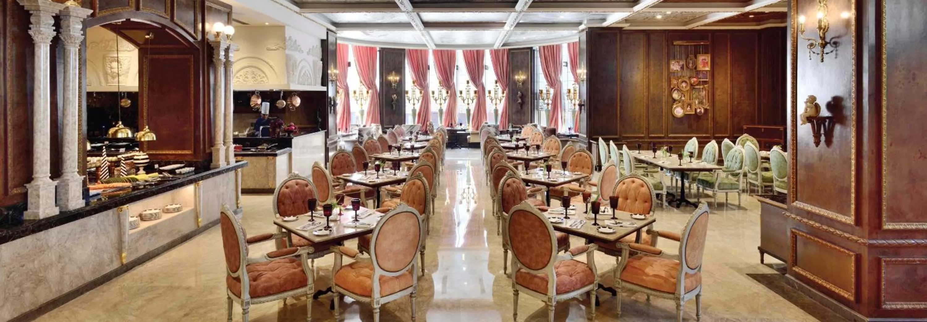 Meals in Radisson Blu MBD Hotel Noida