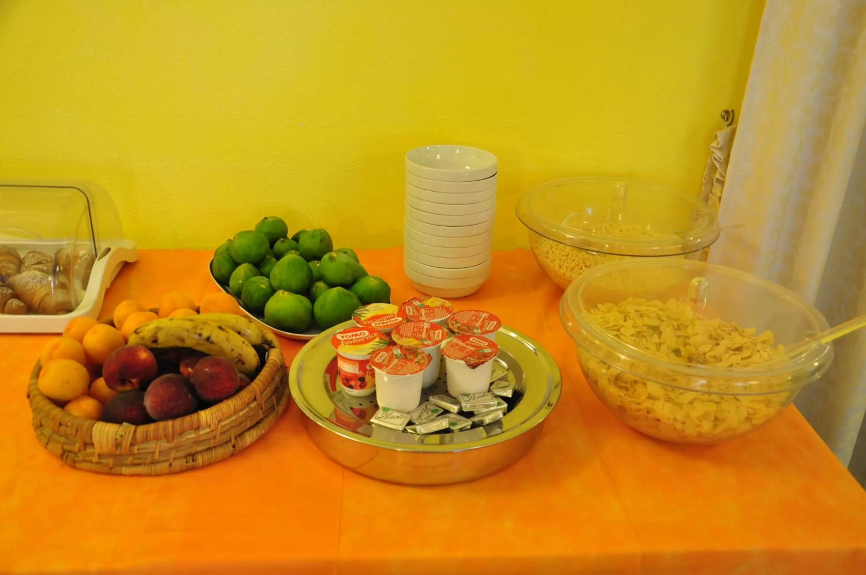 Buffet breakfast in Hotel La Marticana