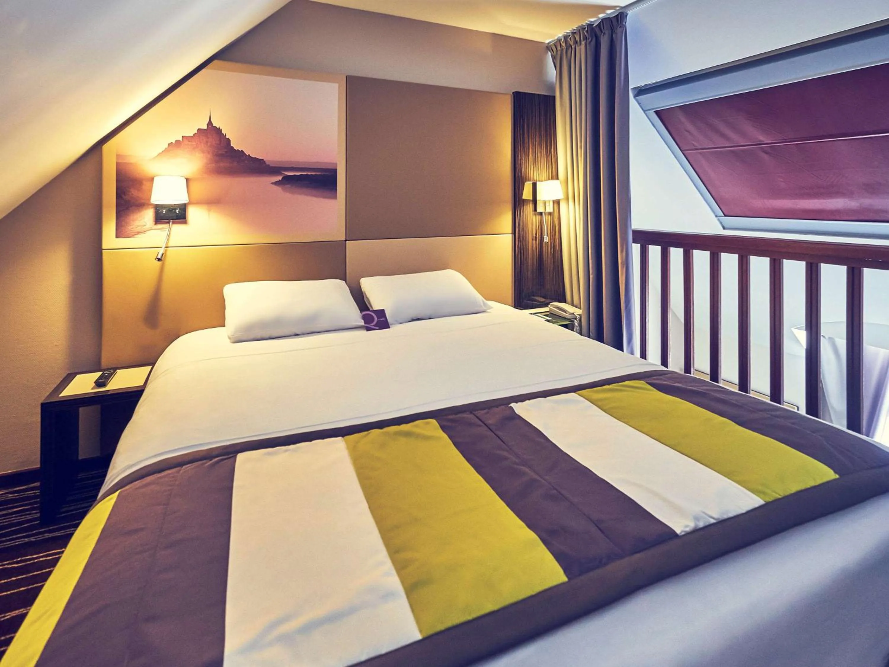 Photo of the whole room, Bed in Mercure Granville Le Grand Large