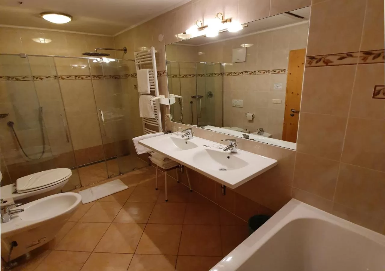 Photo of the whole room in Sporthotel Kalcherhof