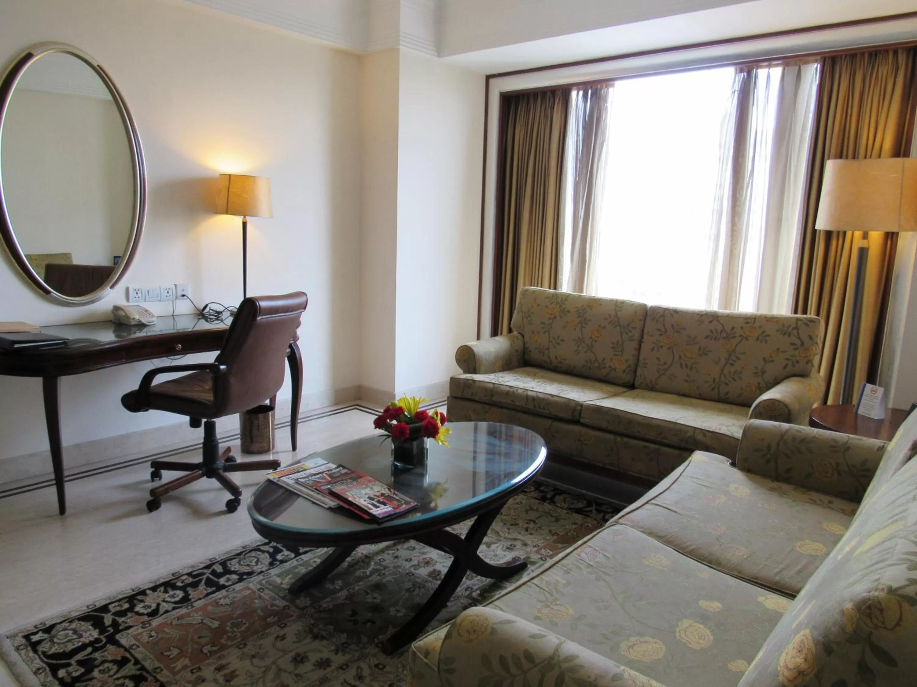 Living room in Eros Hotel New Delhi, Nehru Place