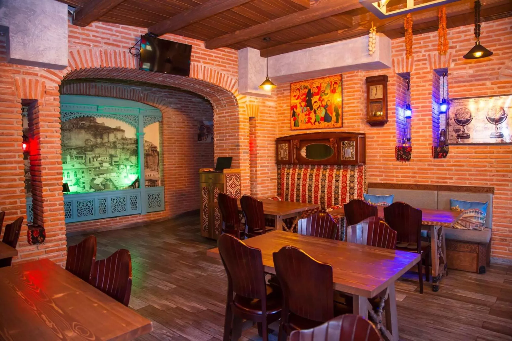 Restaurant/places to eat in Hotel Aivani Old Tbilisi
