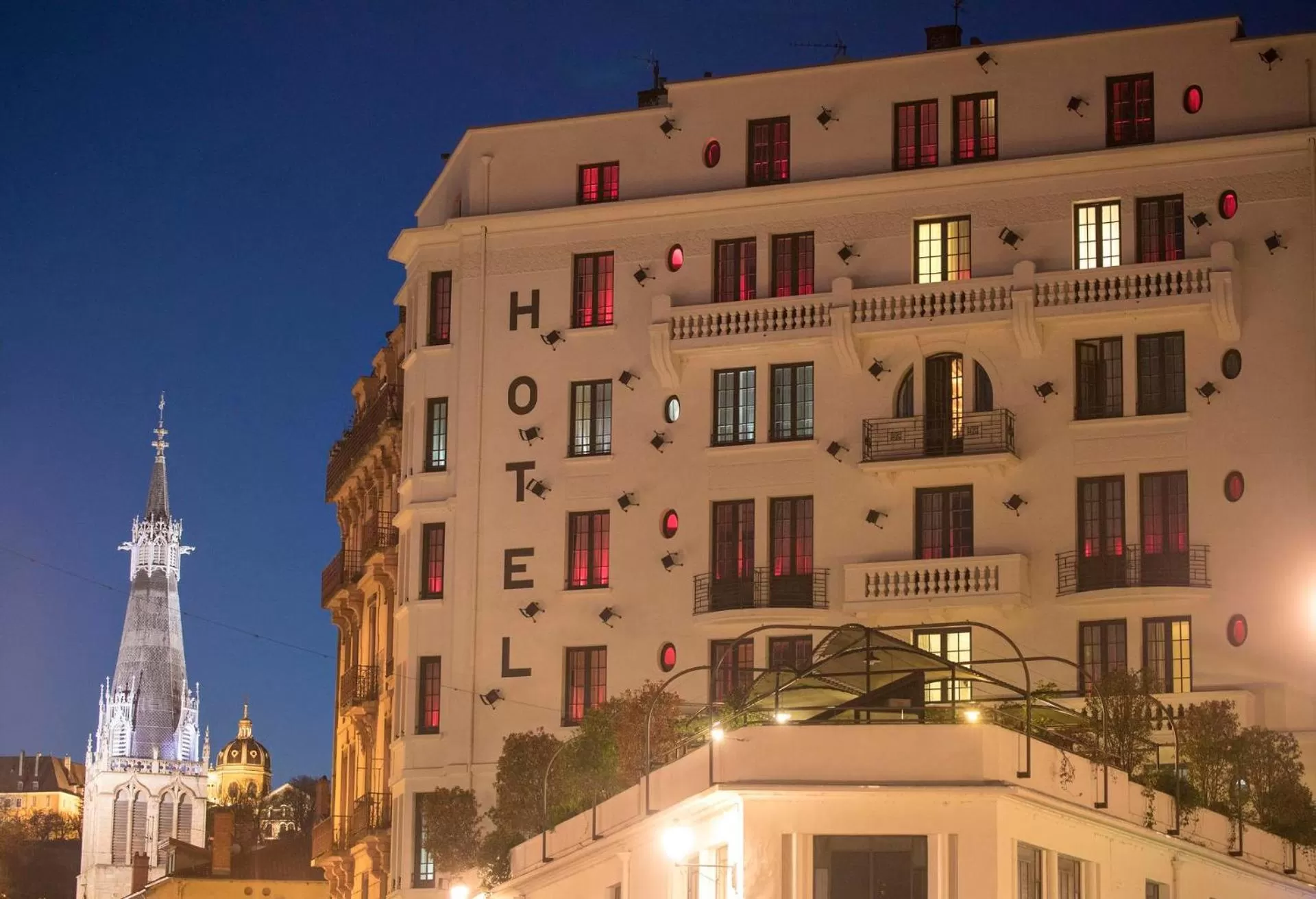 Facade/entrance in Collège Hôtel