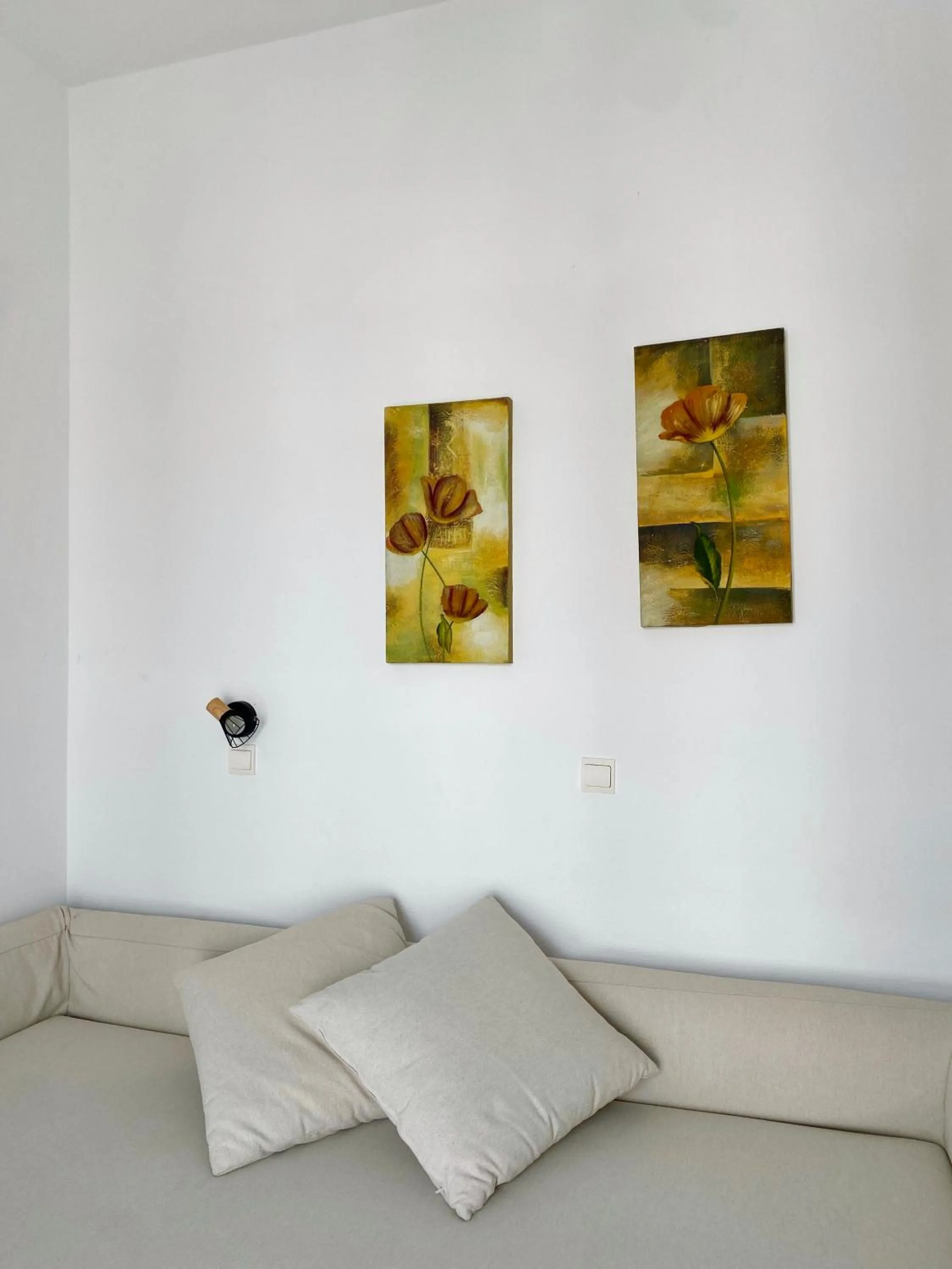 Seating area in Fikas Hotel