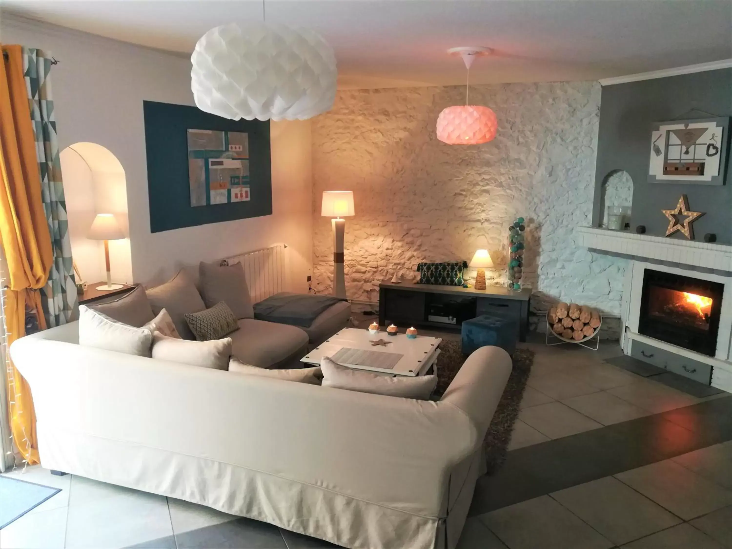 Standard Double Room in Au Monde de Maëlle Standard Double Room in Au Monde de Maëlle