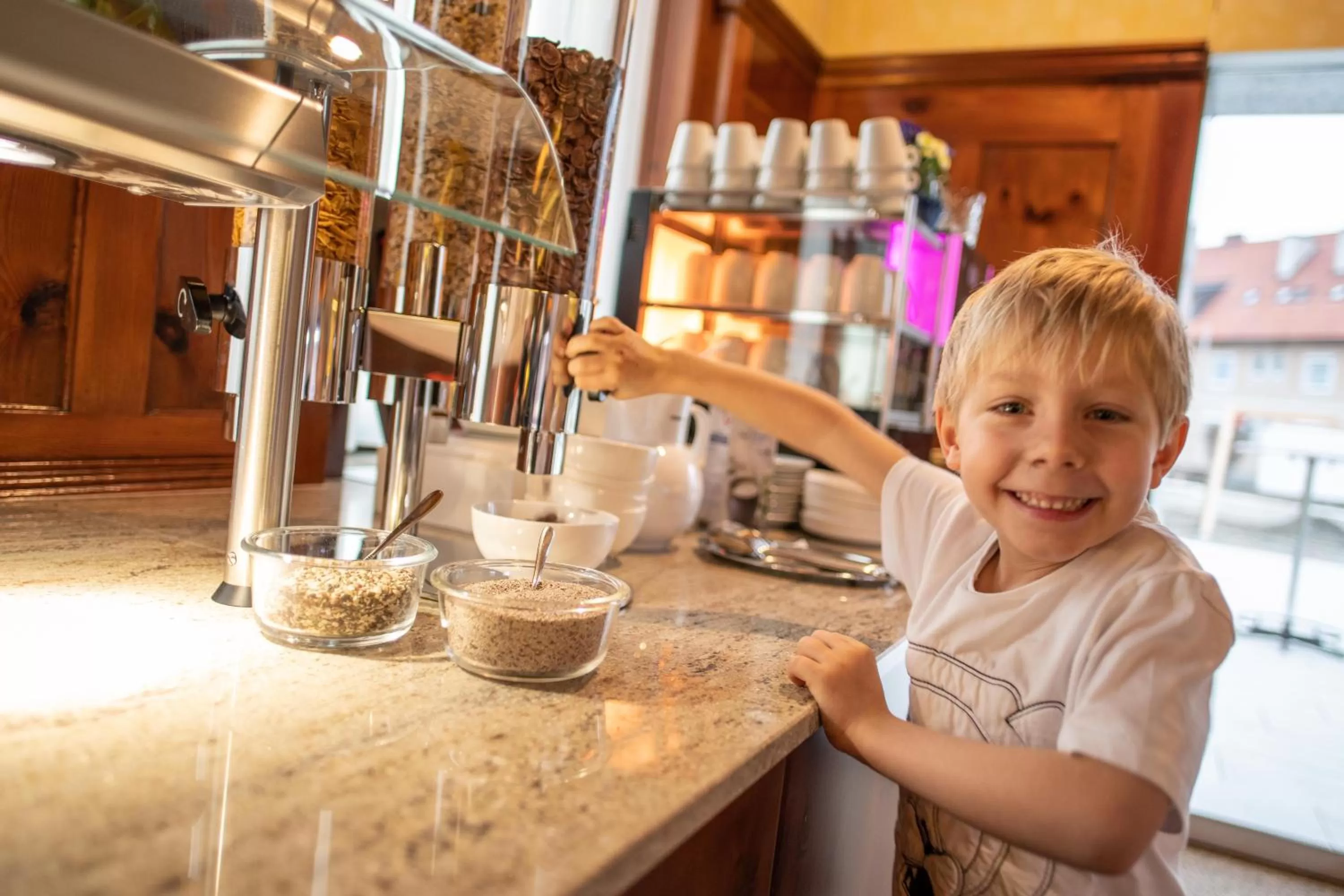 Food and drinks in Hotel Restaurant Meyer