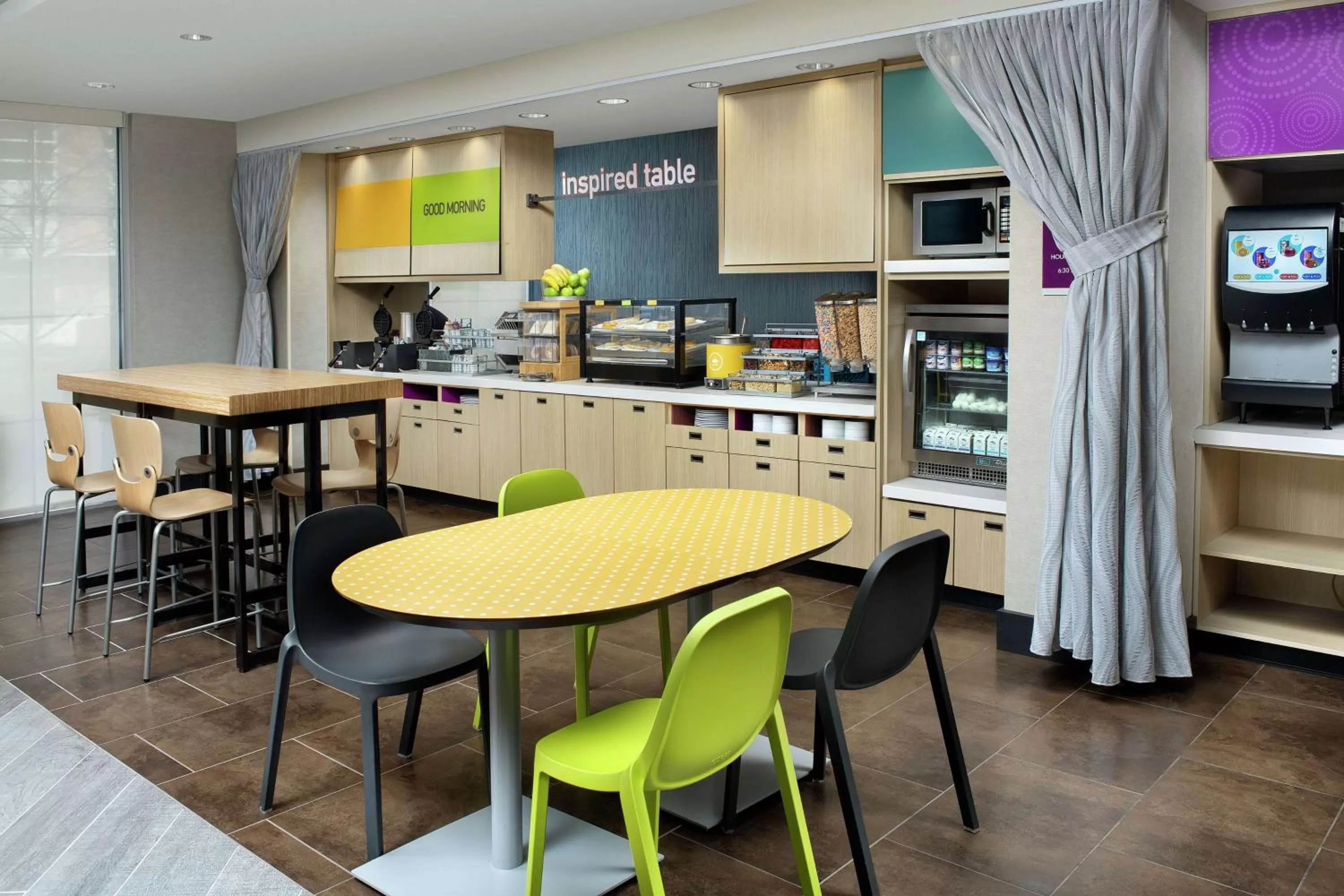 Breakfast in Home2 Suites by Hilton Atlanta Midtown