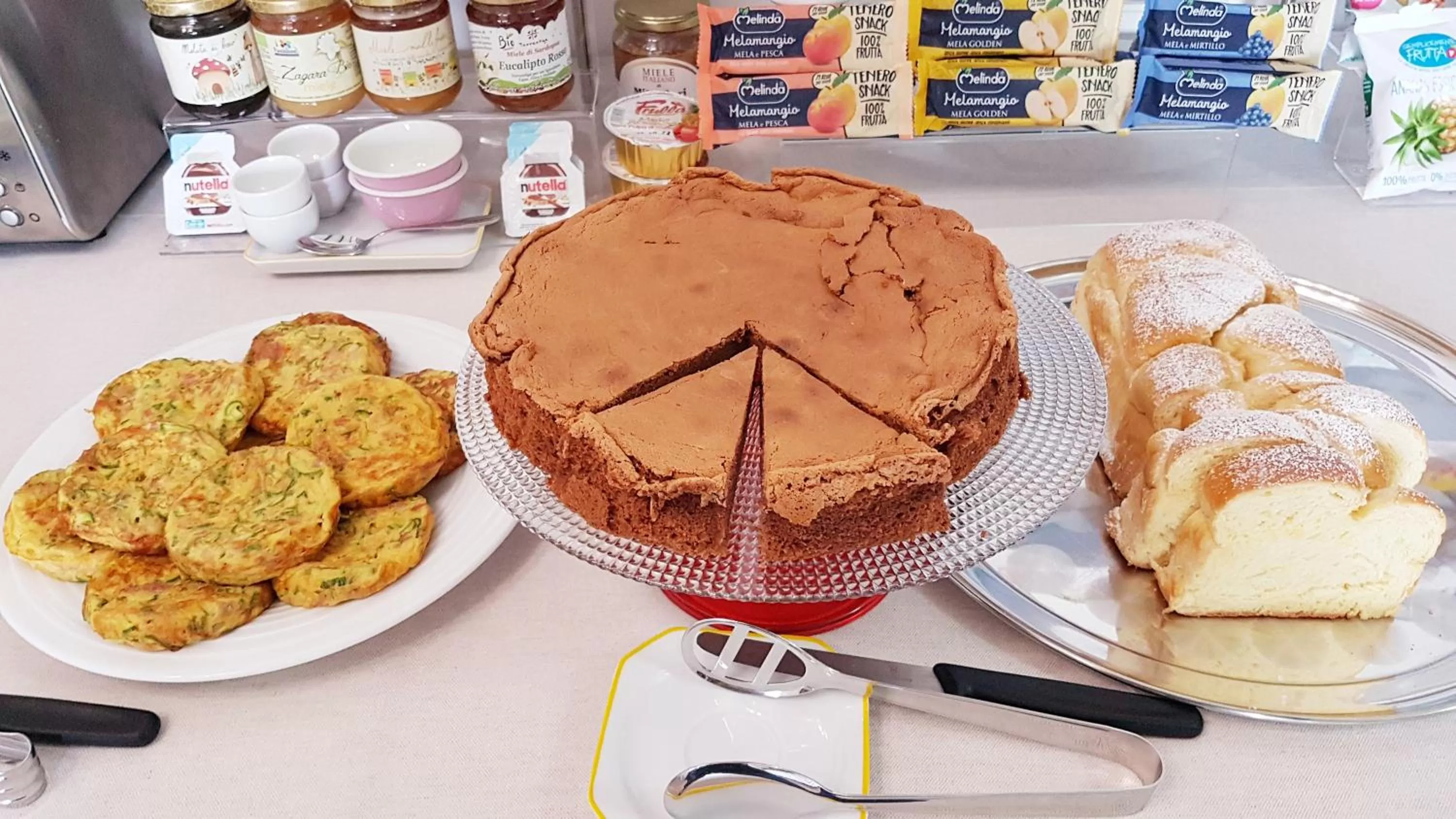 Breakfast in Villa Bellavista Alba, B&B