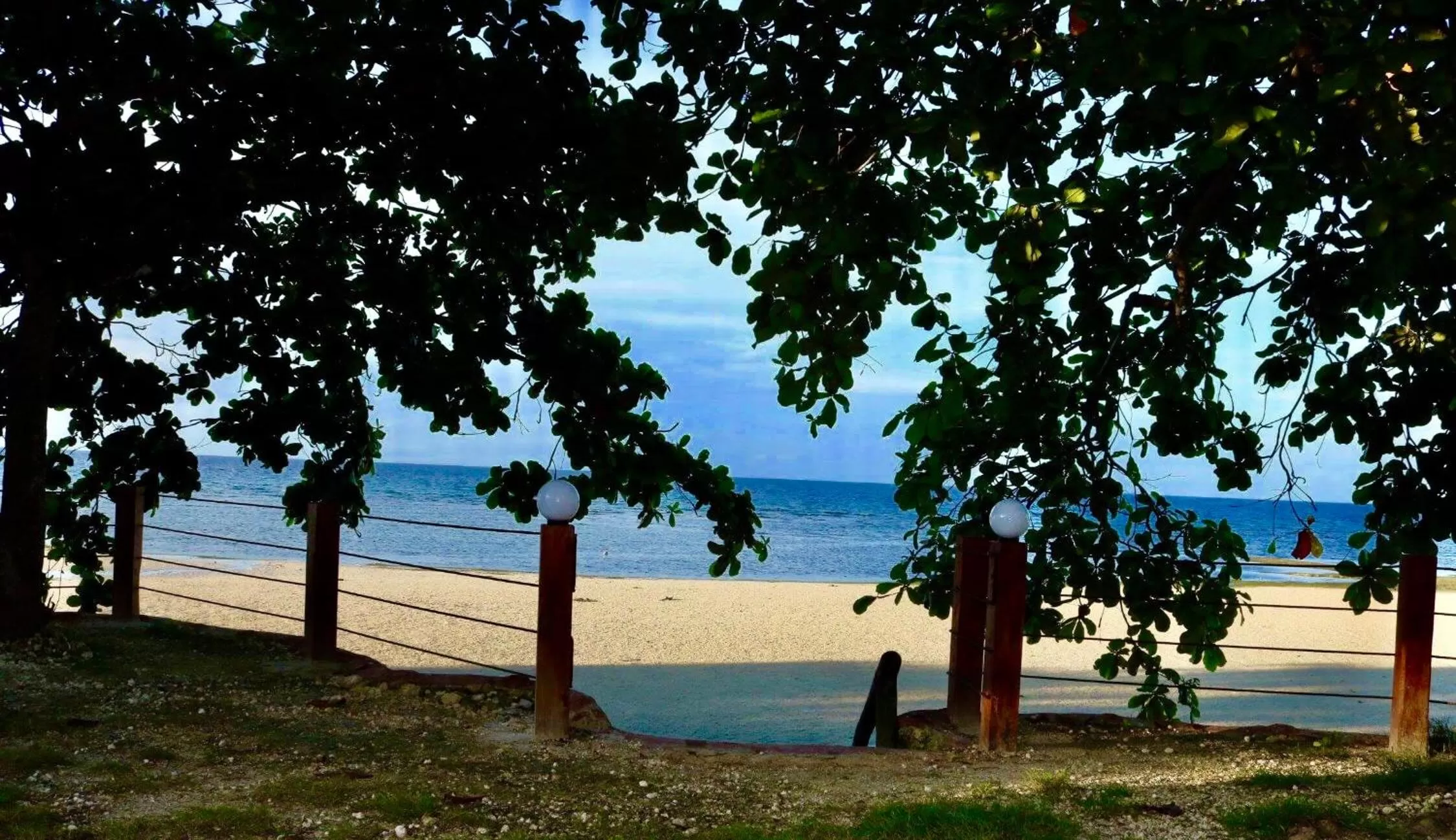 Beach in D's Oceanview Beach Resort