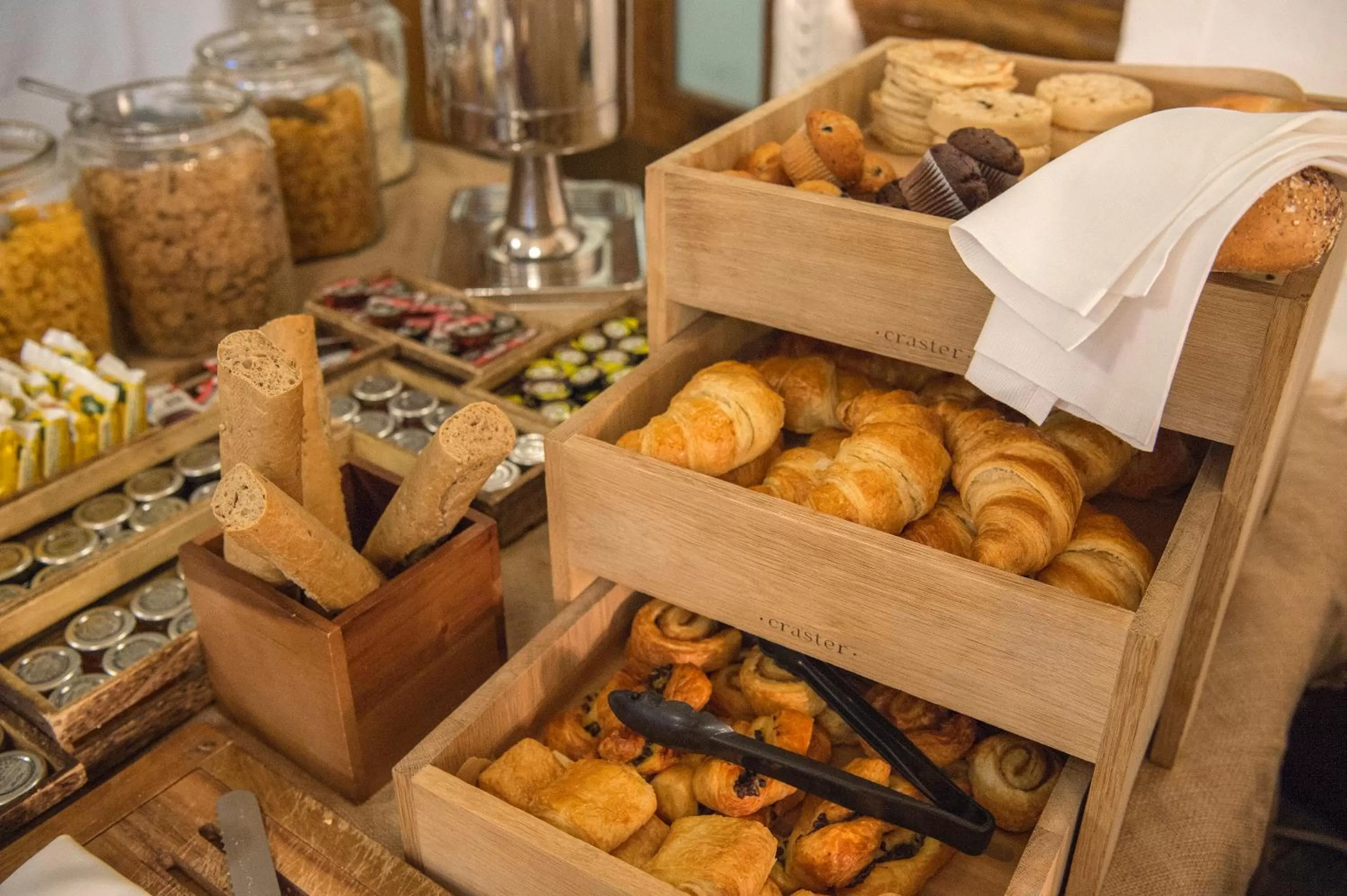 Breakfast in Crowne Plaza - Sheffield by IHG