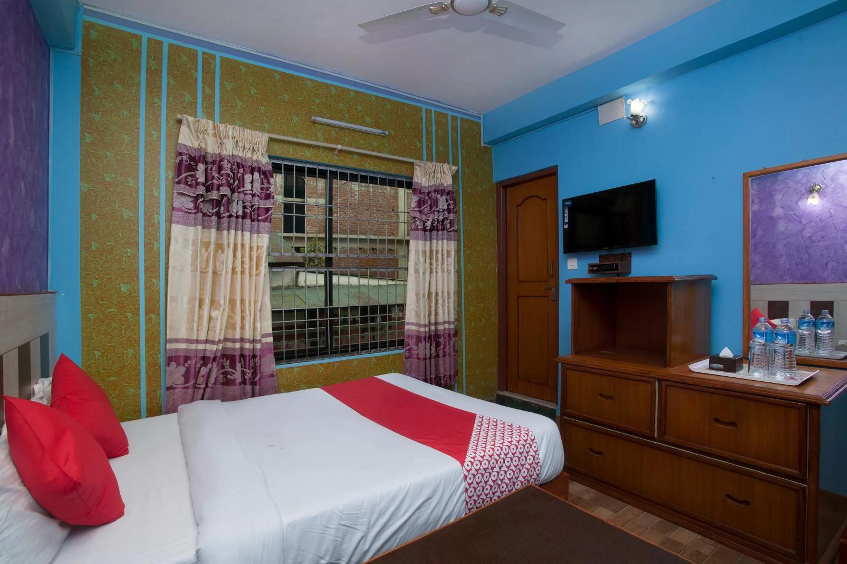 Bed in Hotel Middle Point Pvt Ltd