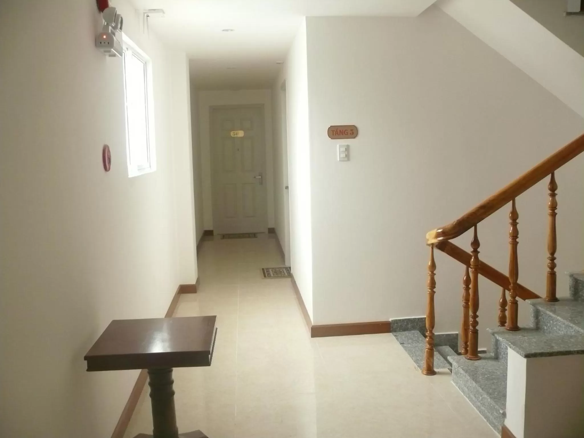 Decorative detail in Rex Hotel & Apartment