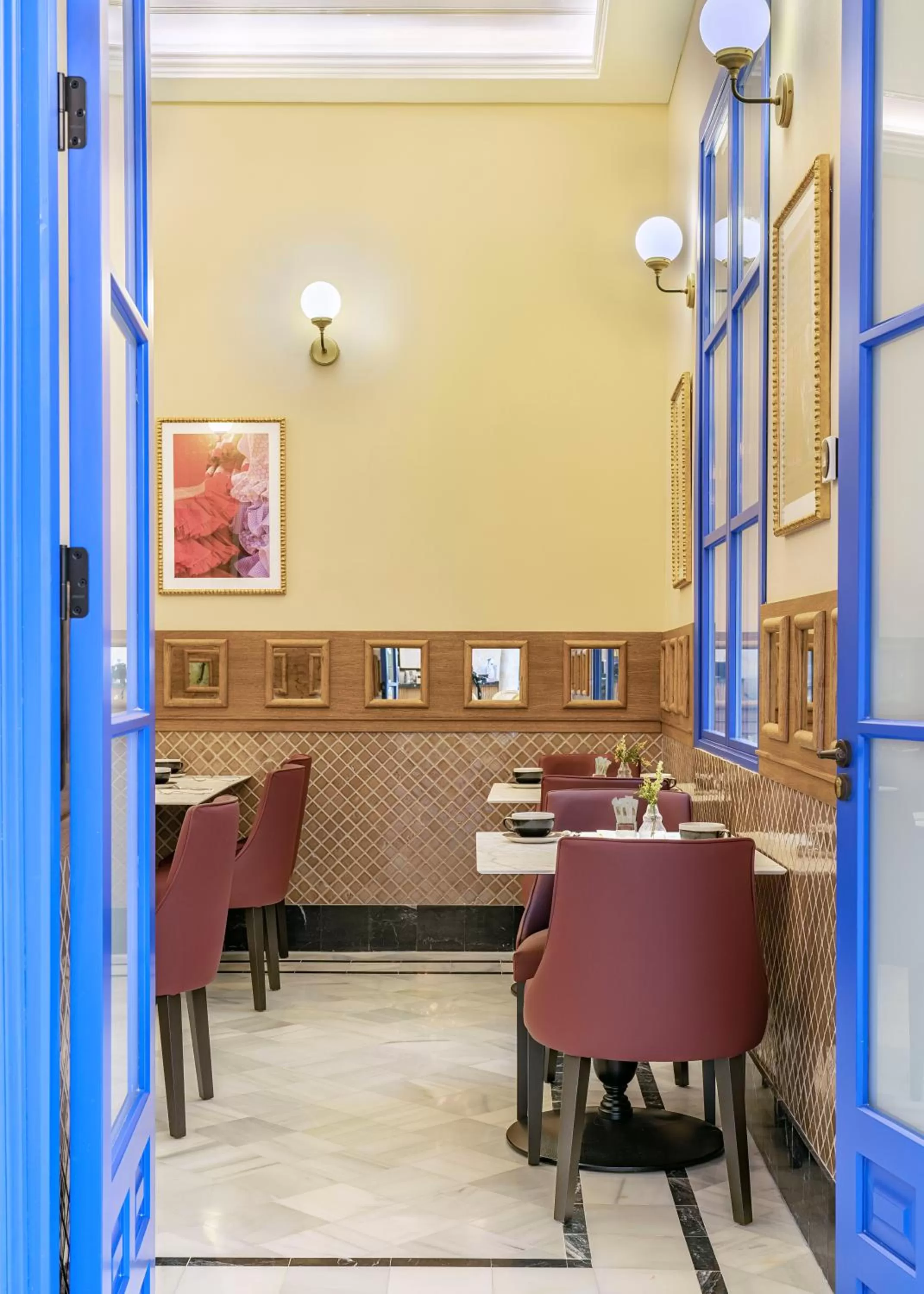 Restaurant/places to eat in Vincci Molviedro
