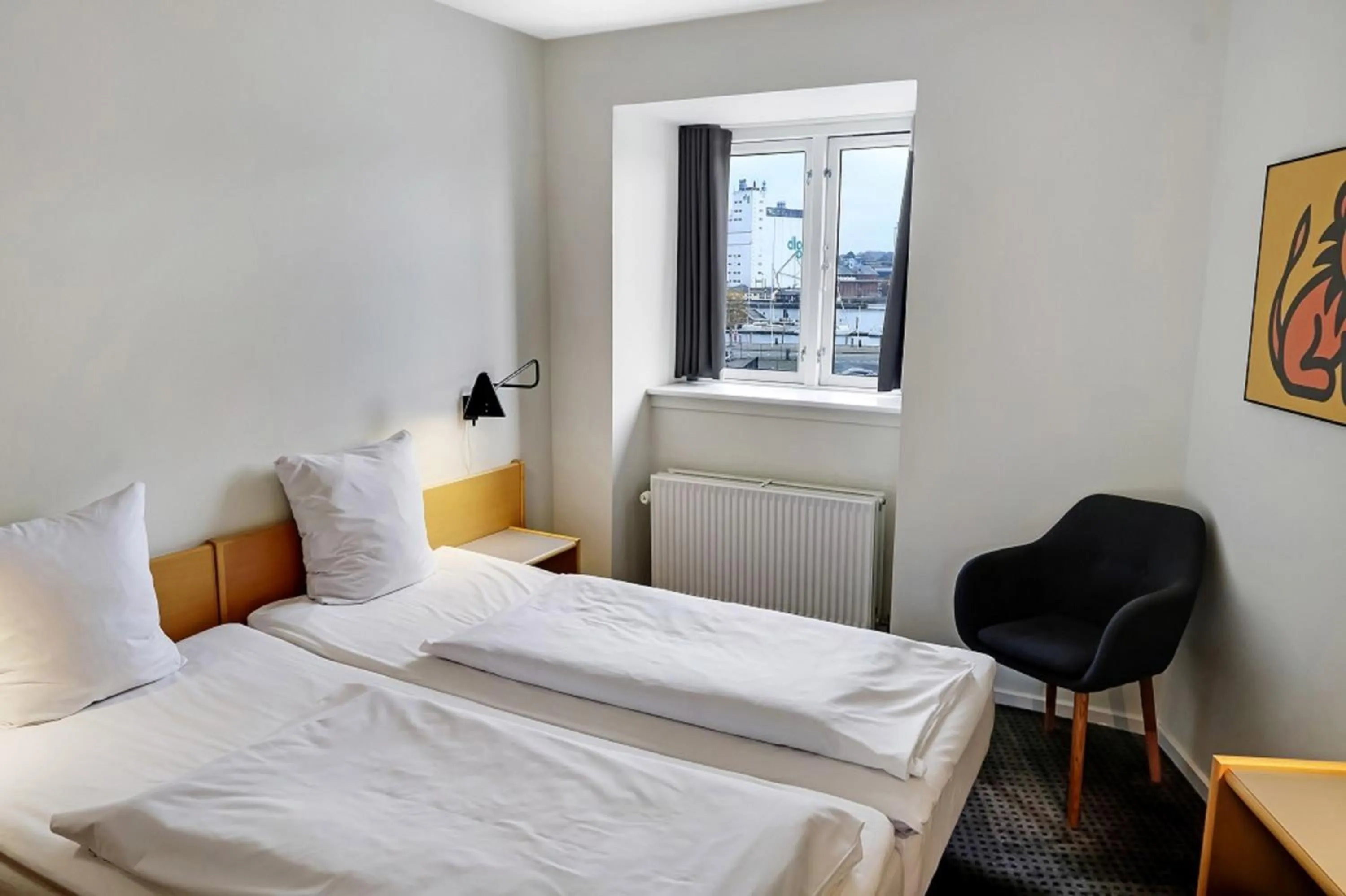 Photo of the whole room, Bed in Hotel Garni