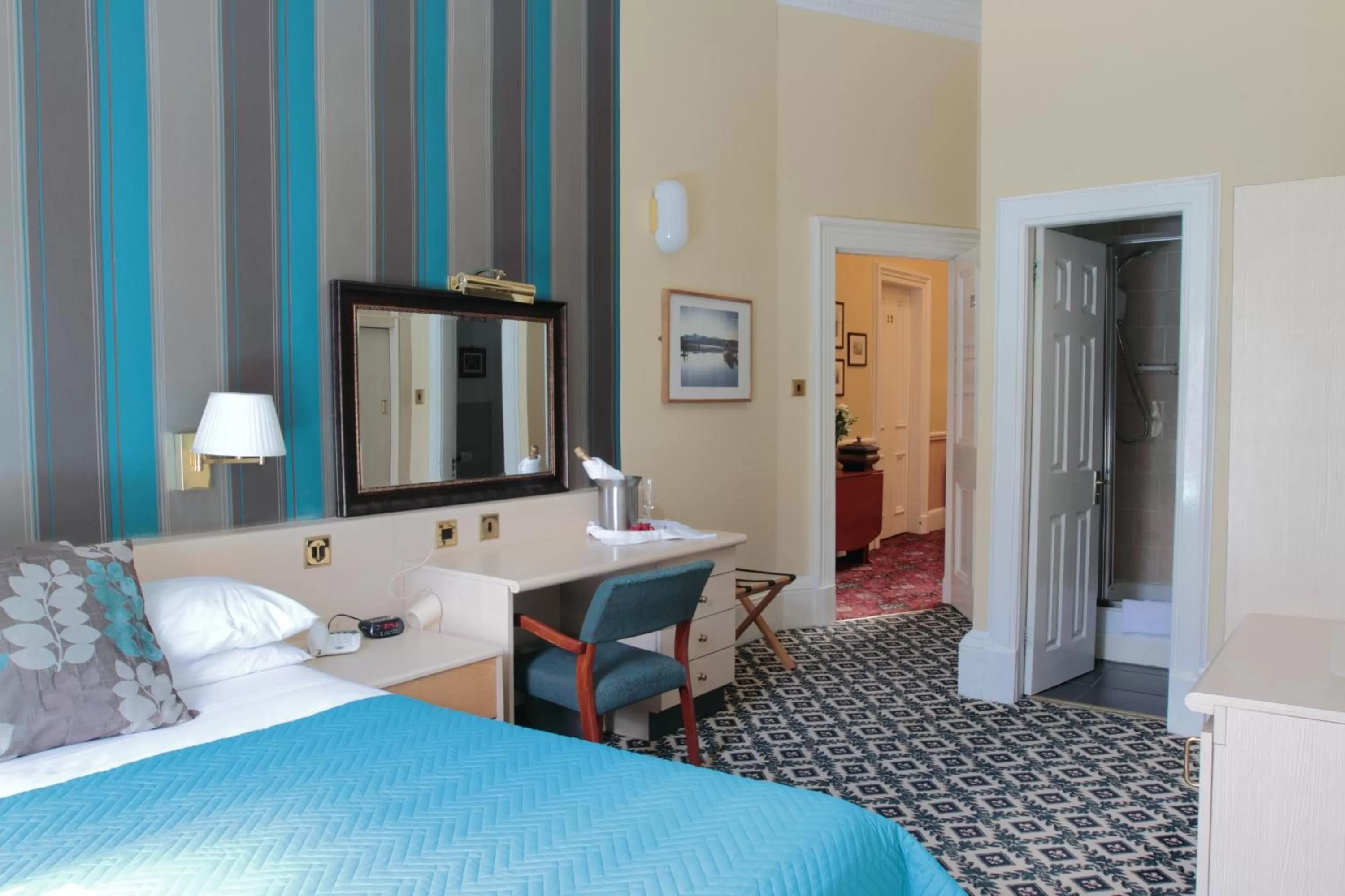 Bed in Thistle Hotel