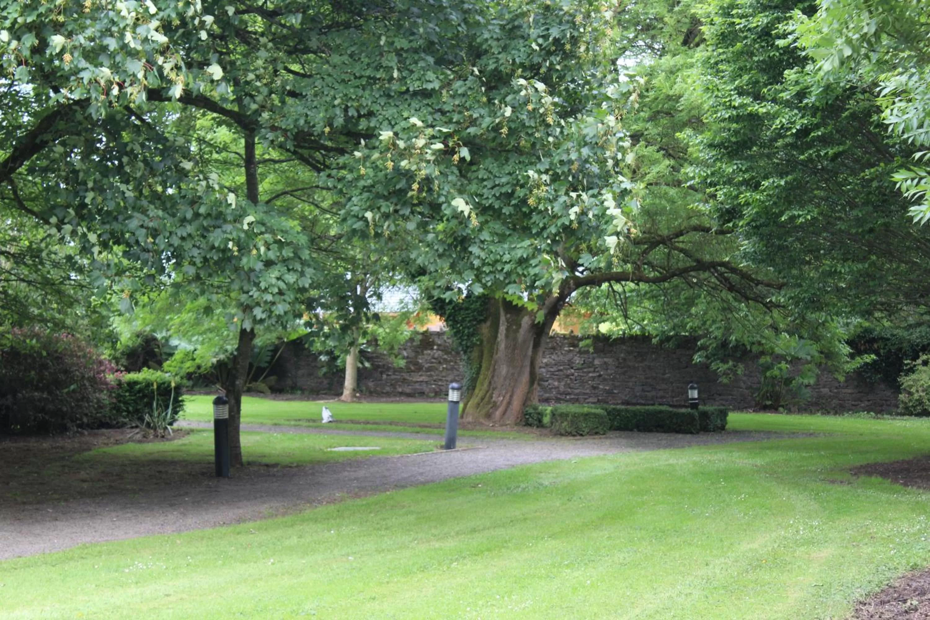 Spring in The Johnstown Estate