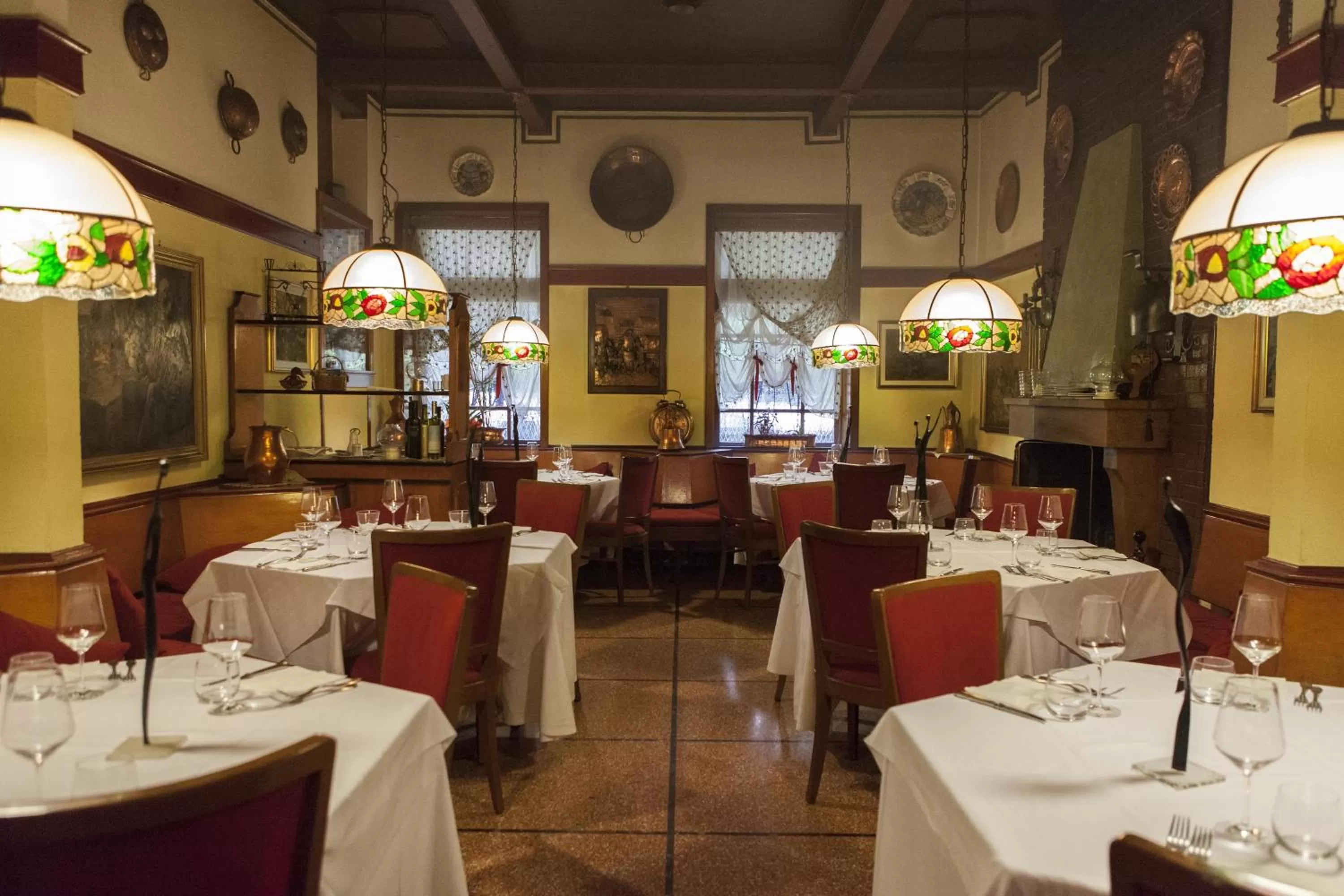 Restaurant/places to eat in Hotel Al Ponte