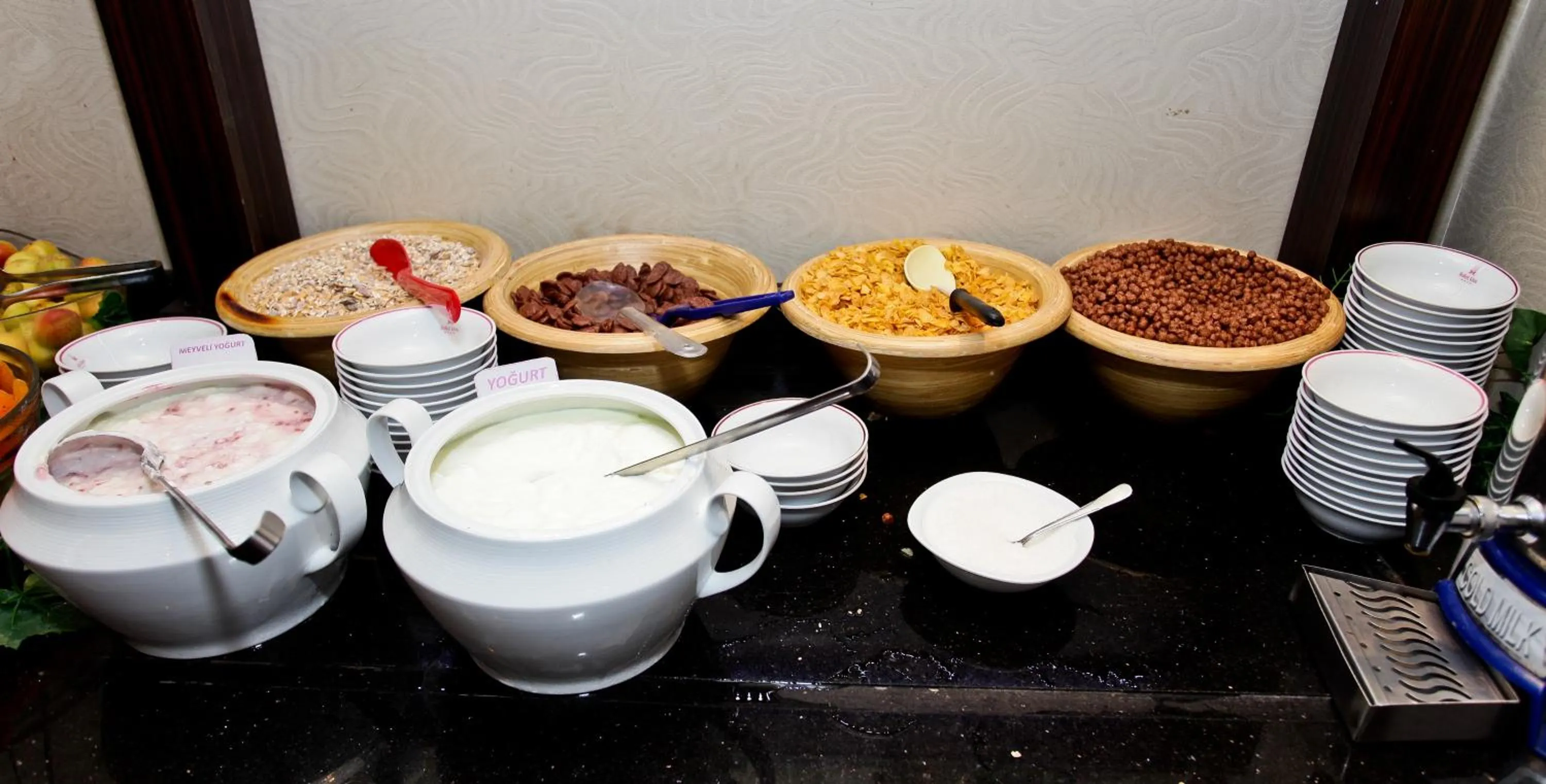 Buffet breakfast in Klas Hotel Istanbul Old City