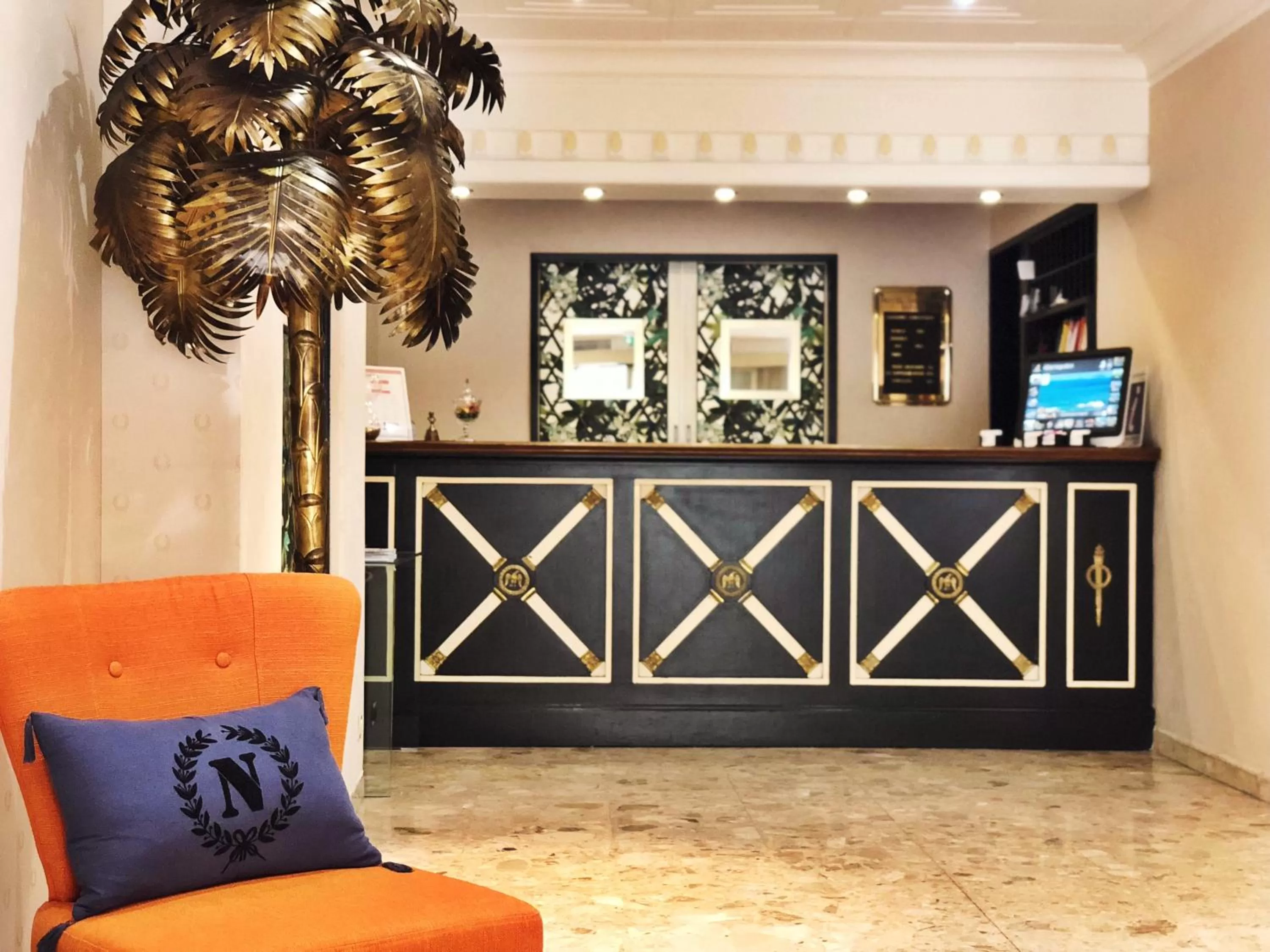 Lobby or reception in Napoleon