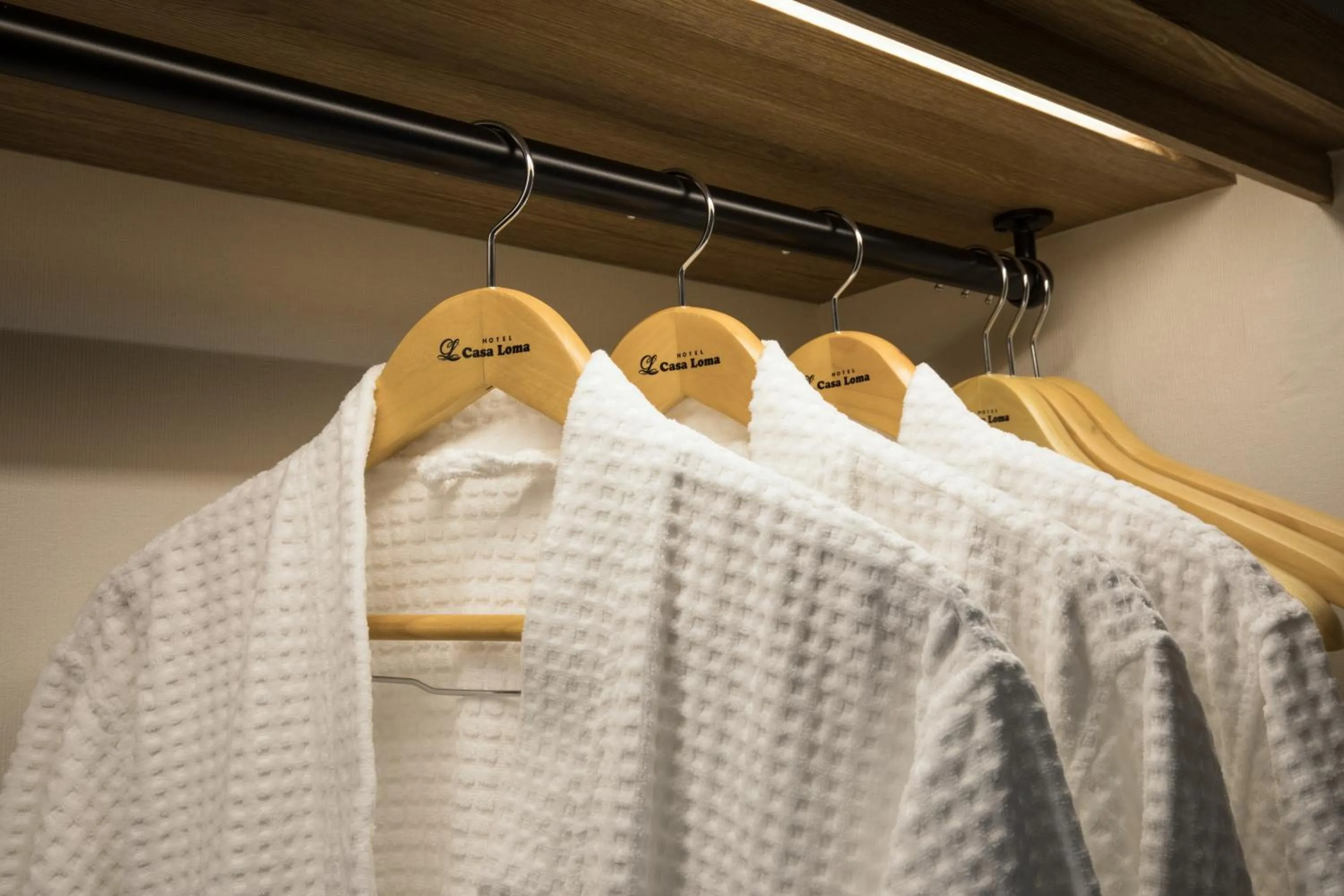 wardrobe in Casaloma Hotel