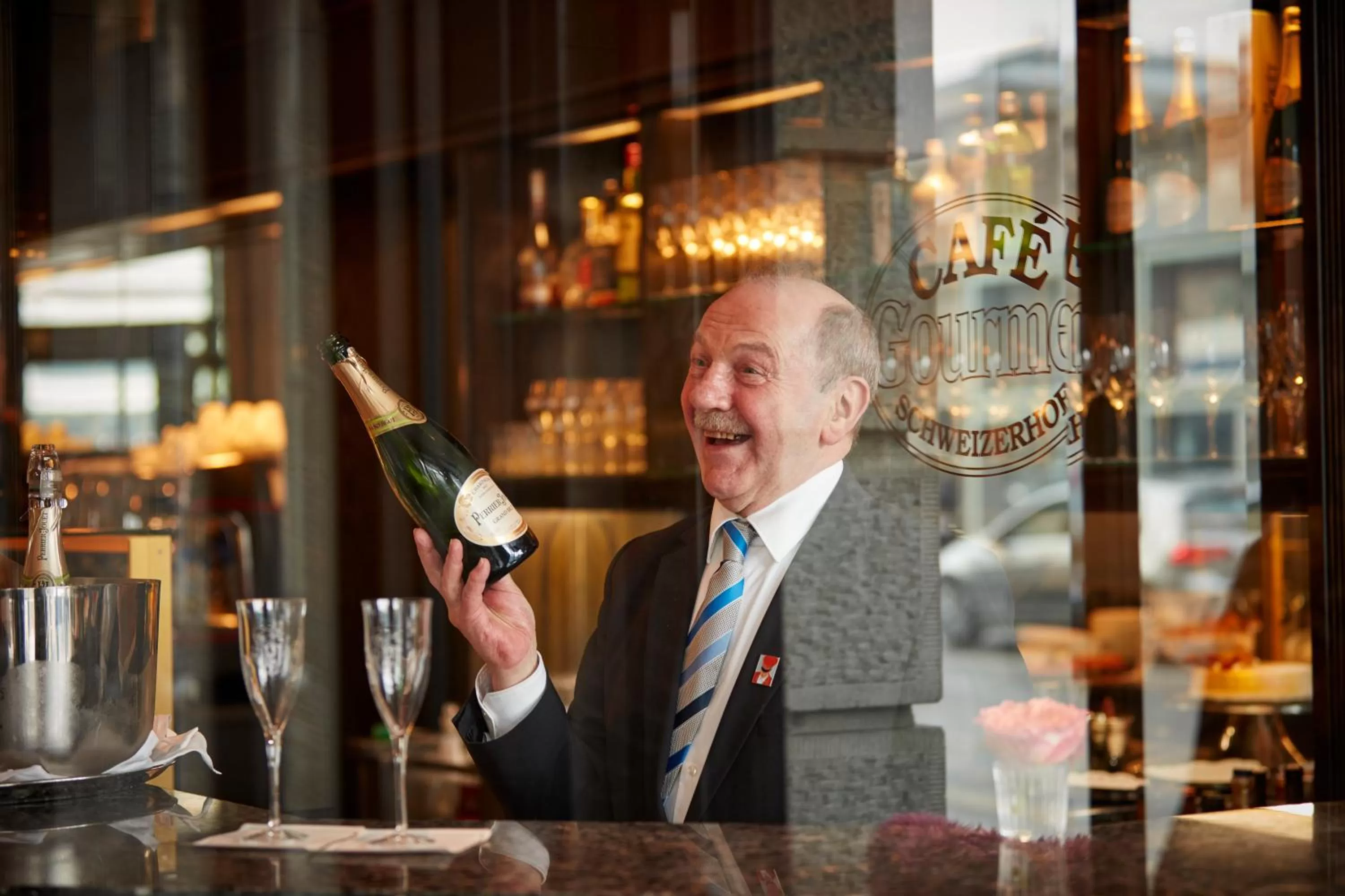 Restaurant/places to eat in Hotel Schweizerhof Zürich