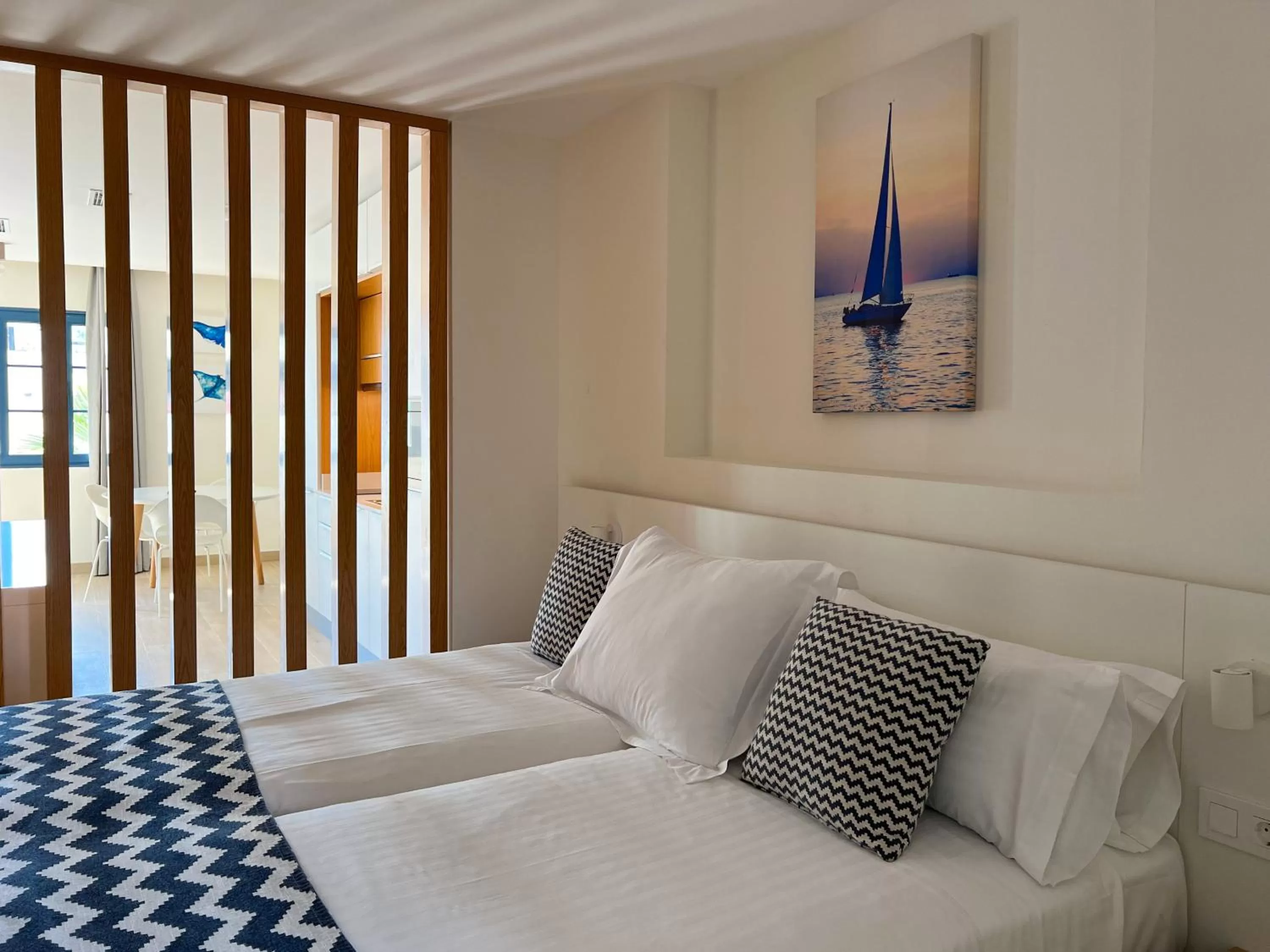 Bedroom, Bed in Hotel Cordial Marina Blanca