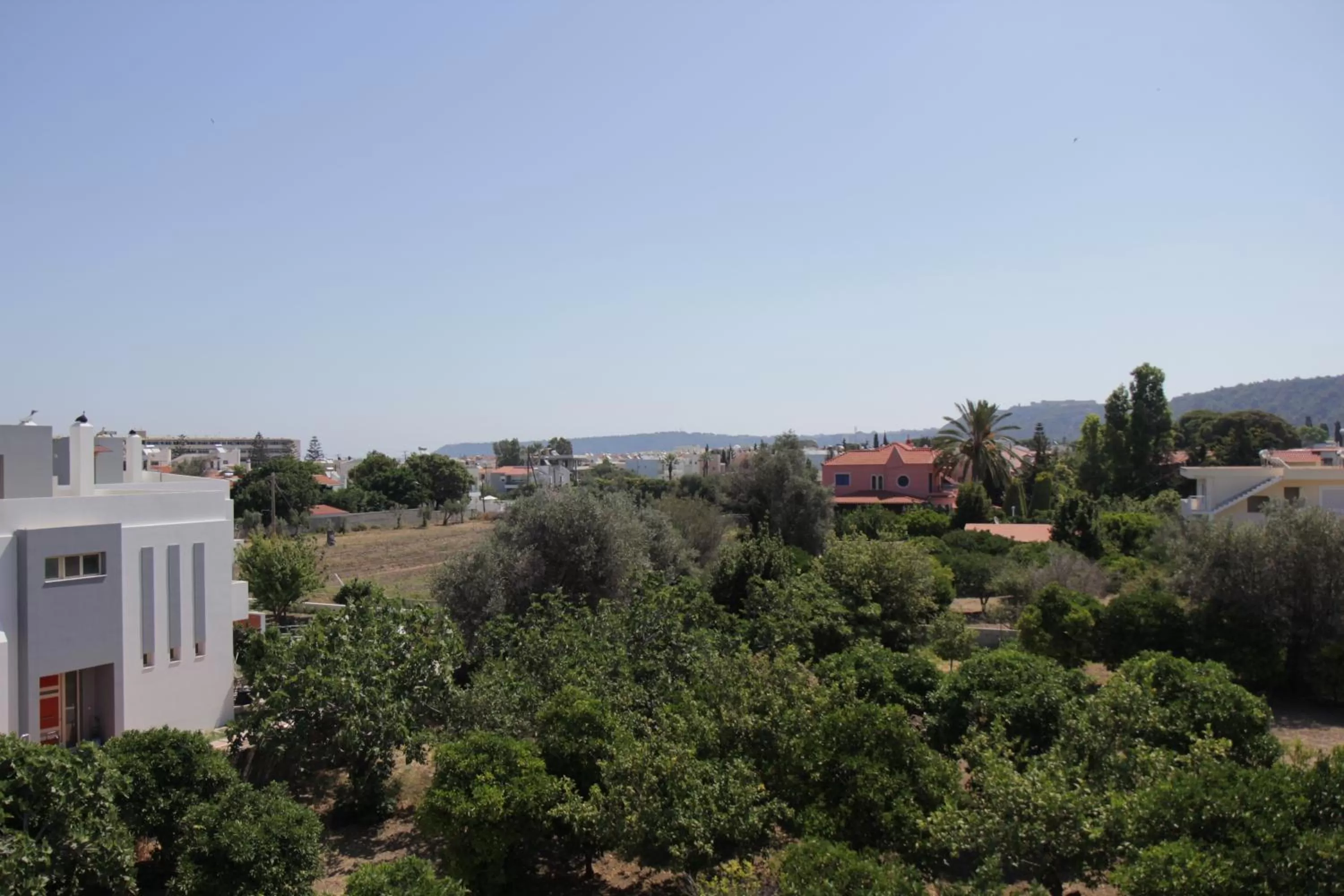 Garden view in Platoni Elite