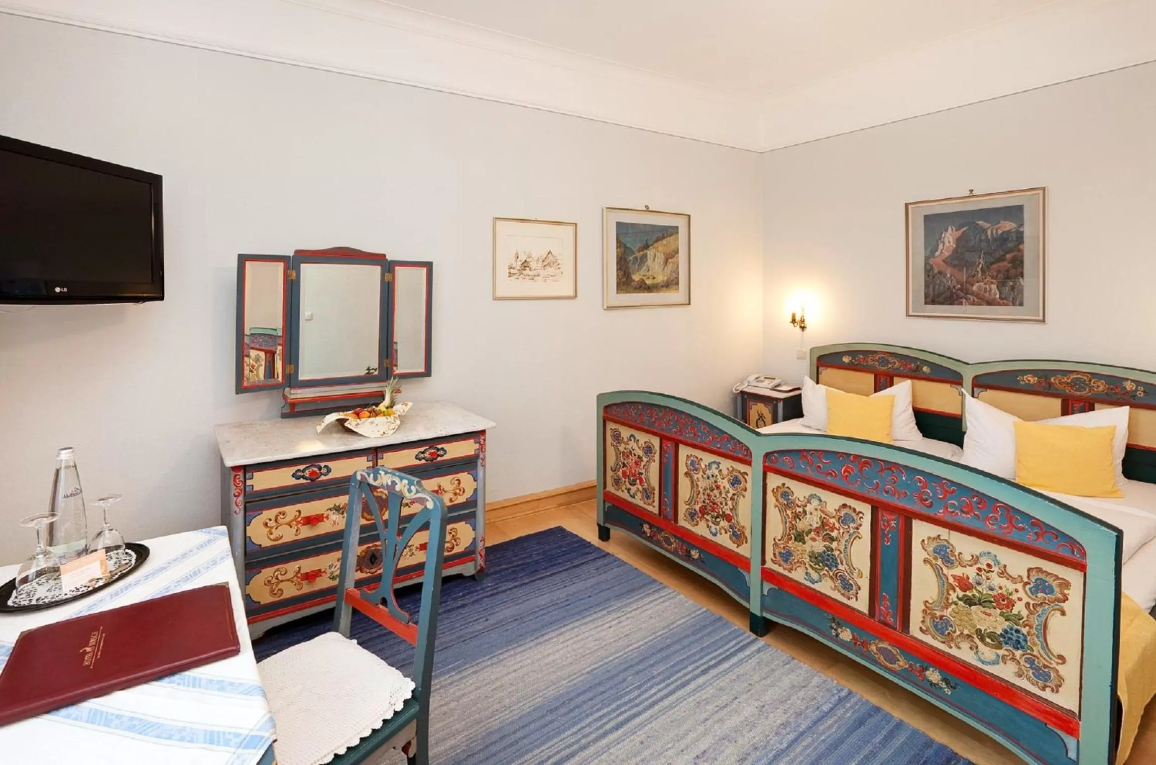 Photo of the whole room, Bed in Hotel Hirsch