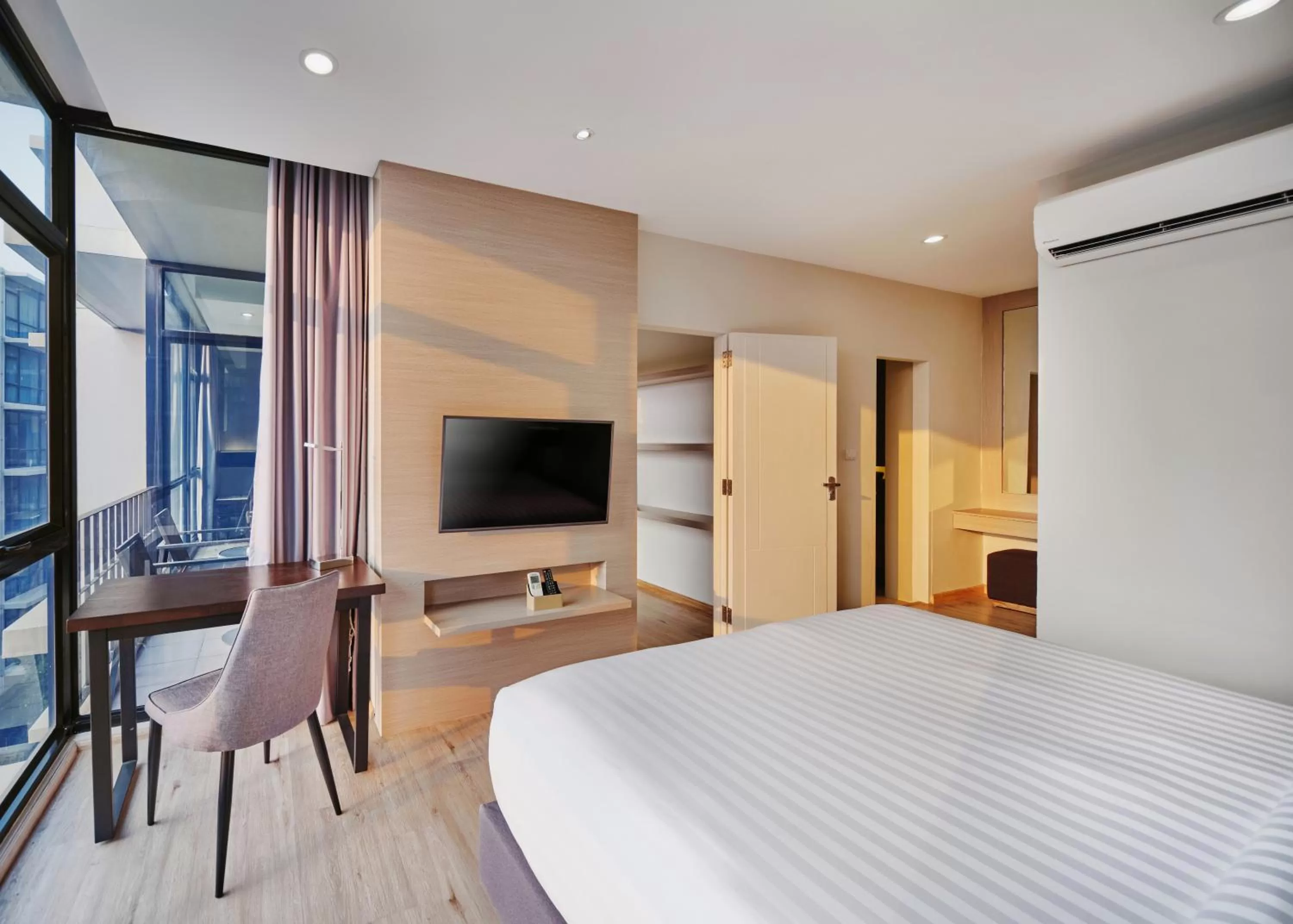 Bed in Altera Hotel and Residence by At Mind