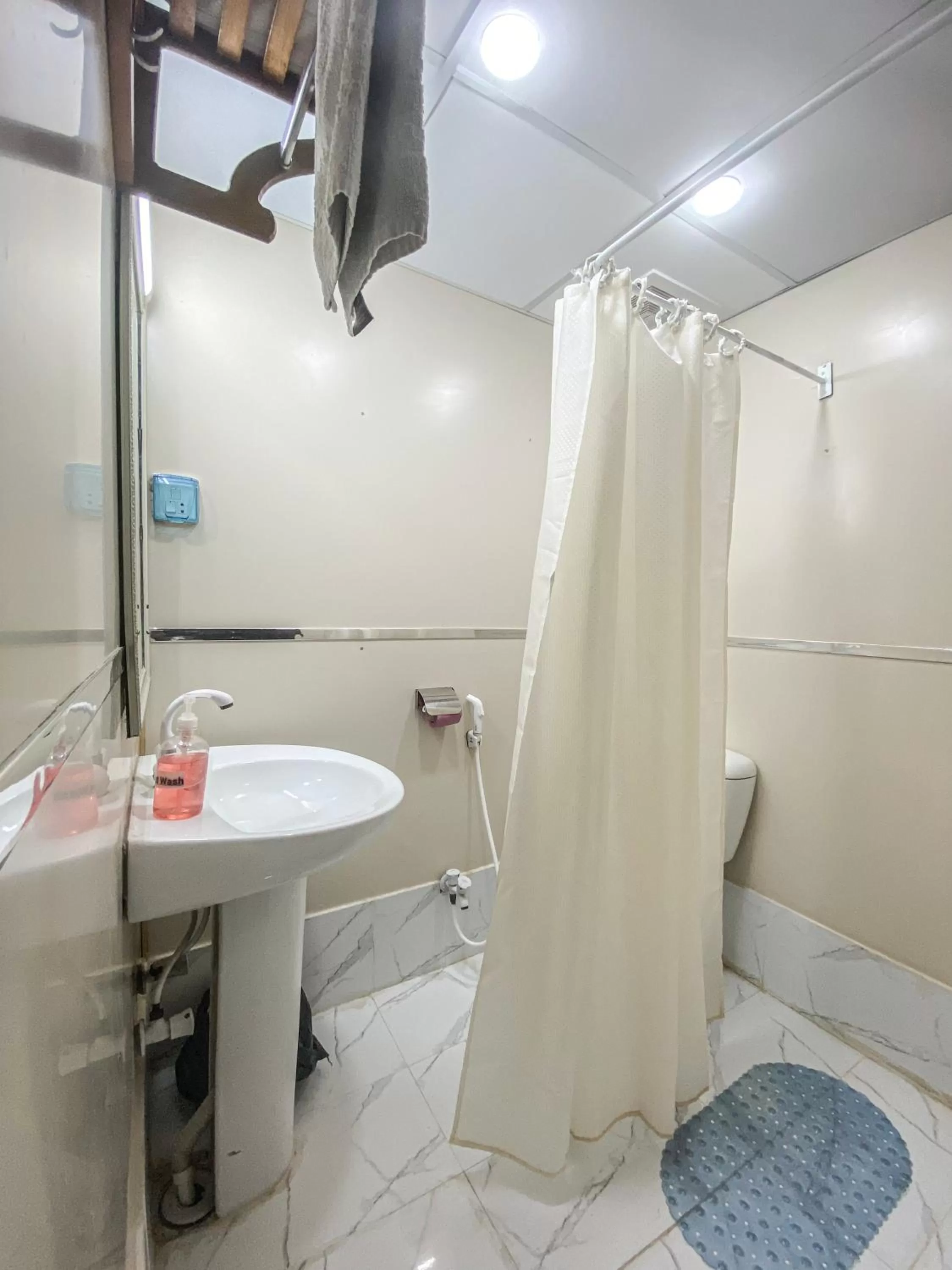 Bathroom in World Inn Karachi