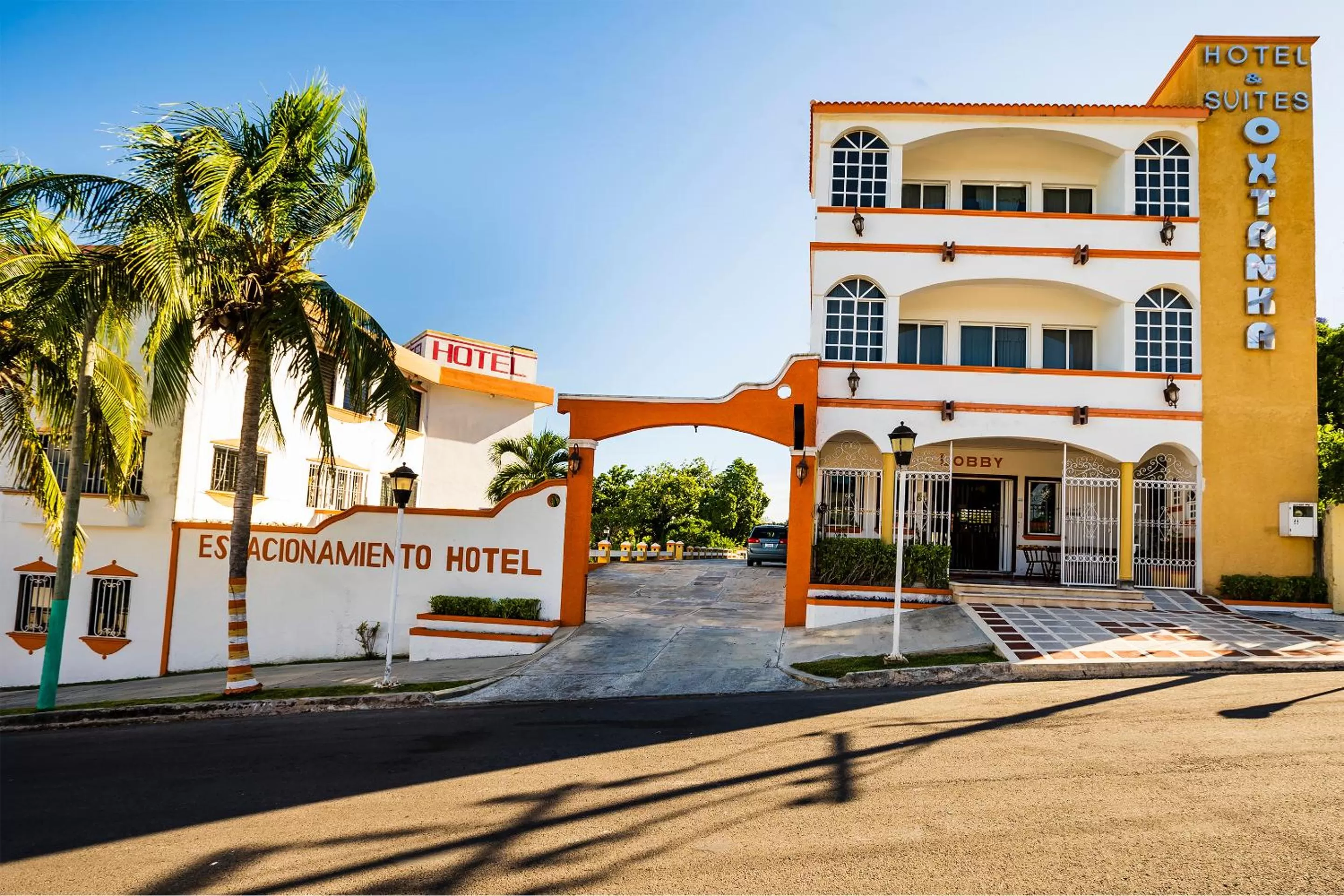 Facade/entrance in Capital O Oxtankah,chetumal bay