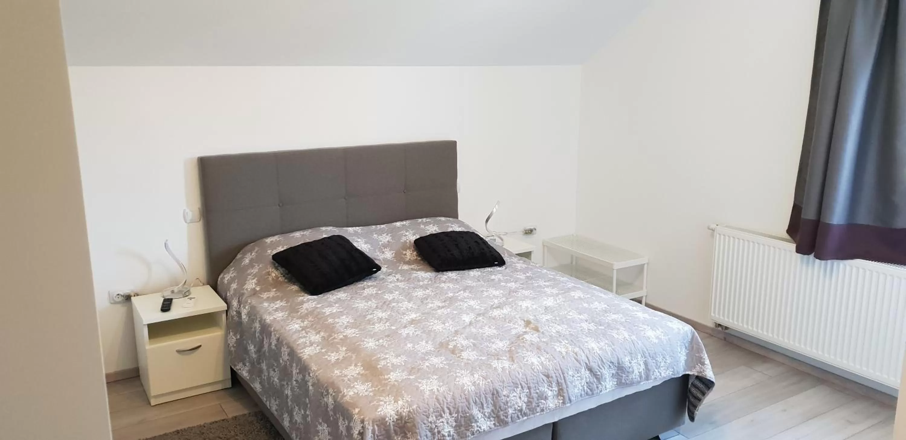 Bed in KE-TO Zagreb Airport Rooms