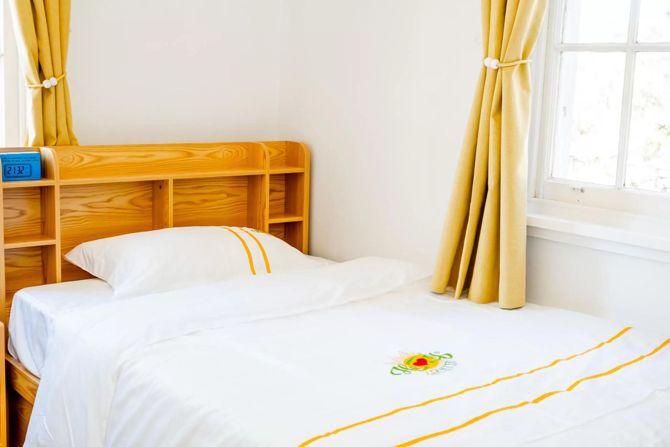 Bed in Hearty Center Motel