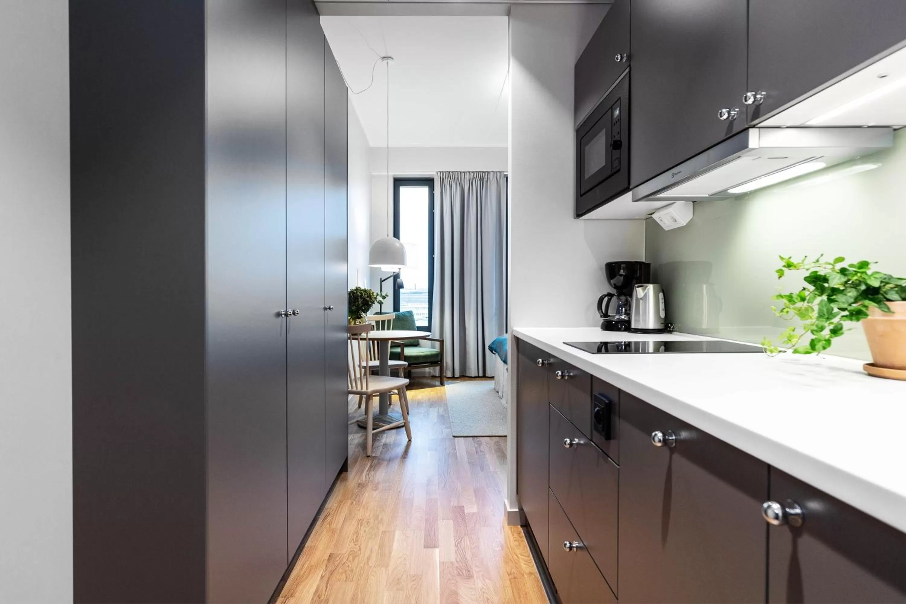 Kitchen or kitchenette in Biz Apartment Bromma