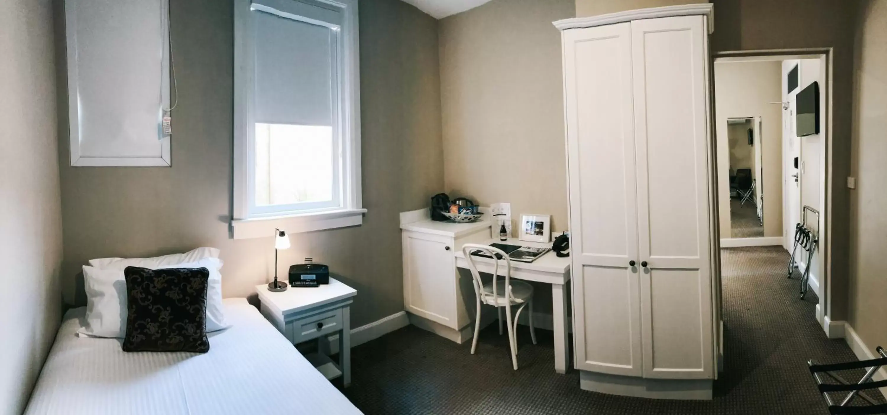 Small Twin Room in CH Boutique Hotel & Apartments, an Ascend Collection Hotel Small Twin Room in CH Boutique Hotel & Apartments, an Ascend Collection Hotel