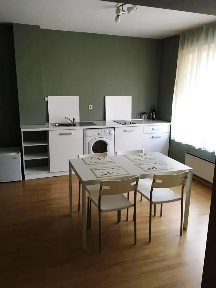 Photo of the whole room in Hotel Alexander