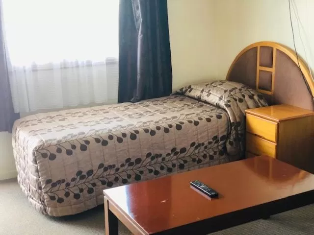 Bed in New Haven Motel